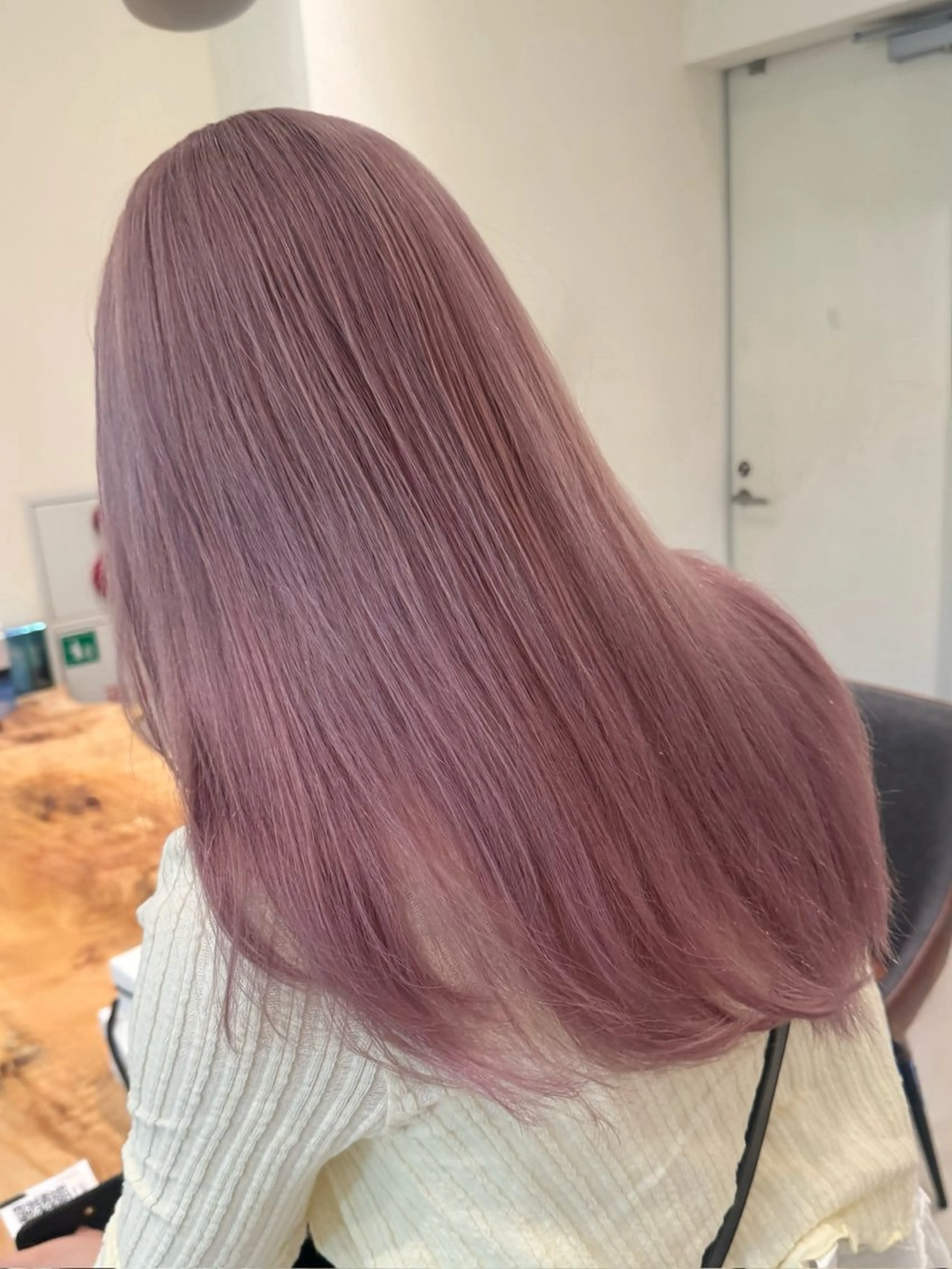 ロング カット ヘアカラー トリートメント ヘッドスパ i.GINZA所属・ハイトーン/透明感 カラー/レイヤーのヘアスタイル