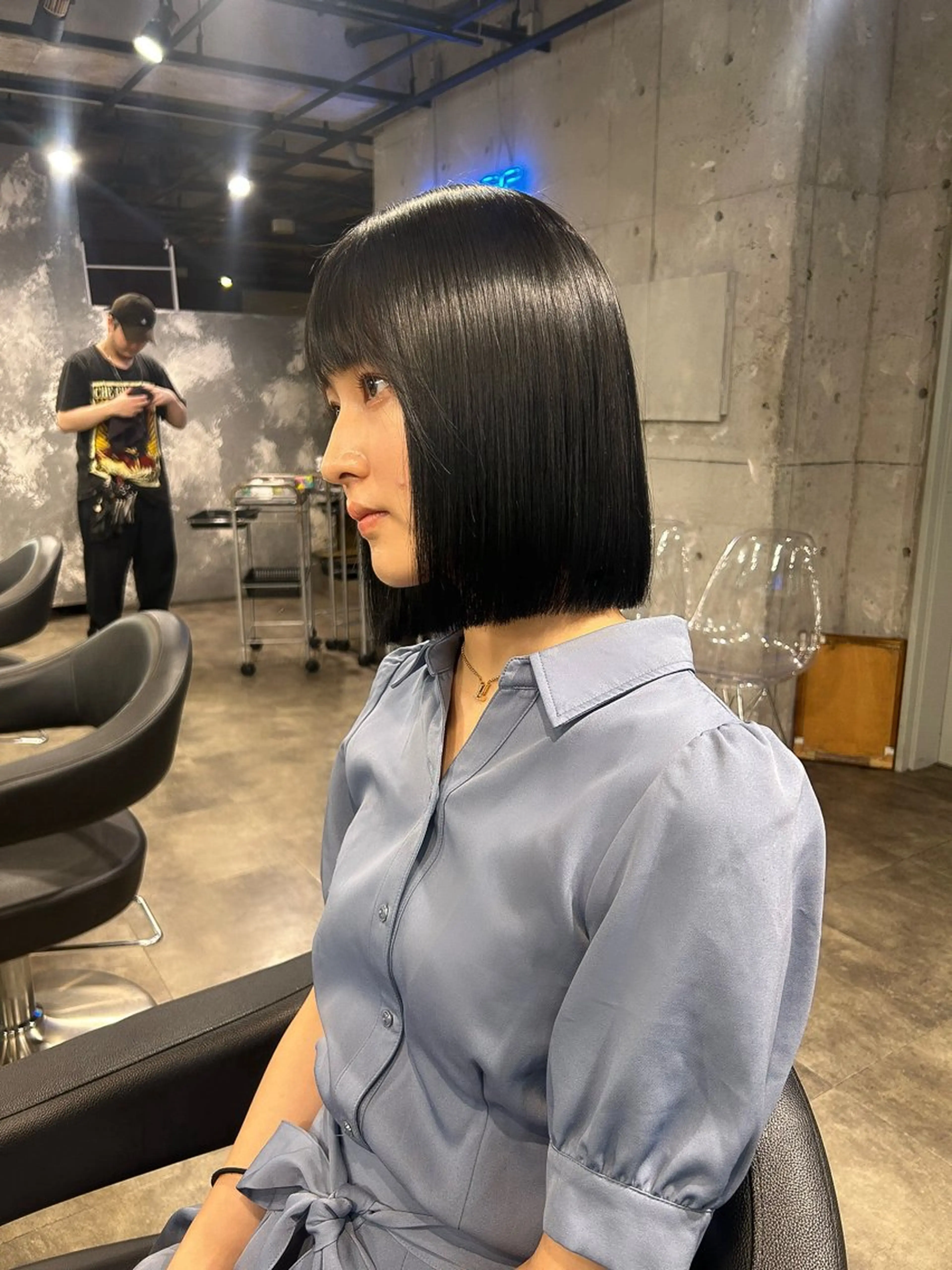 ショート 切りっぱなしボブ ボブ 縮毛矯正 僕なら縮毛矯正してて もブリーチできますのヘアスタイル