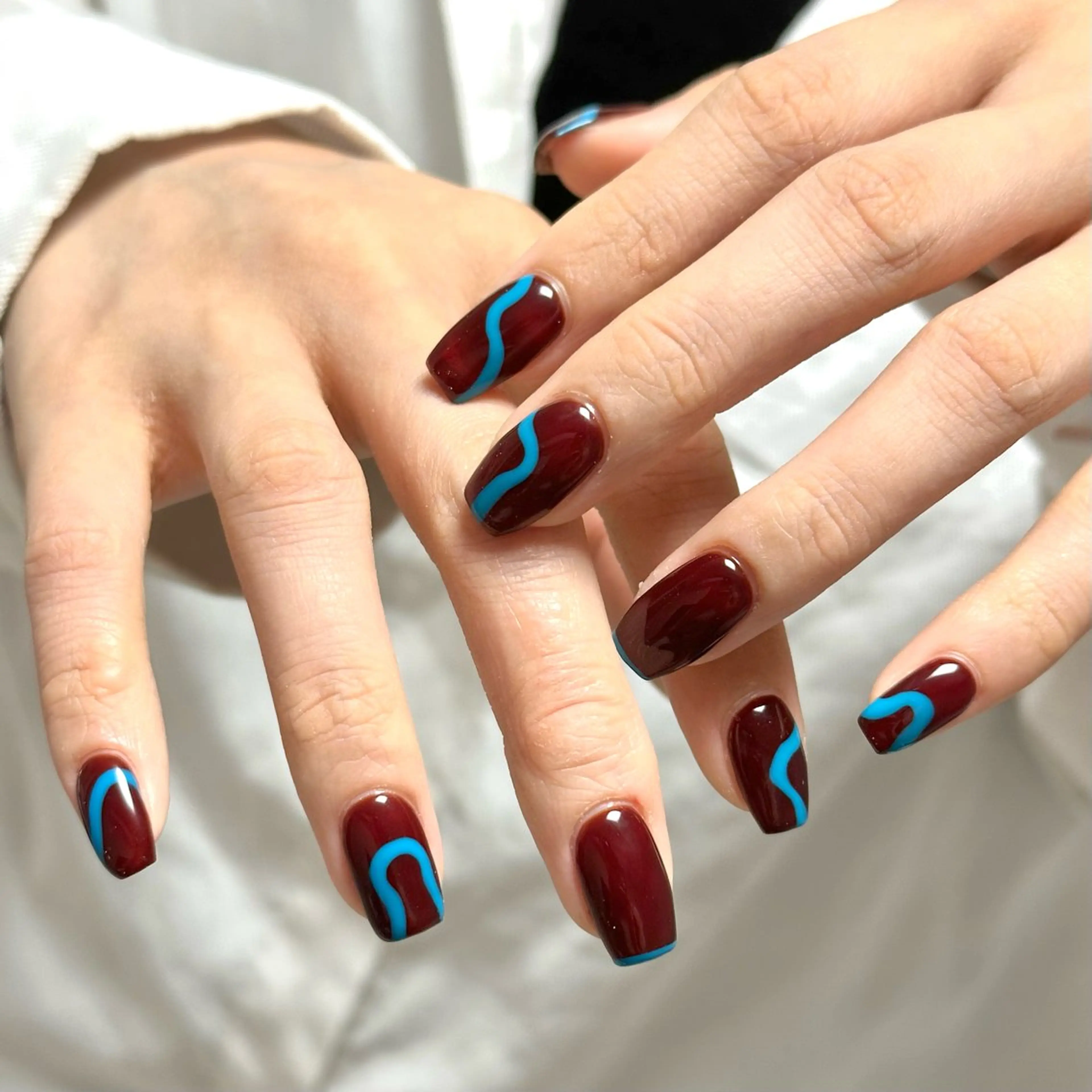 ネイル ハンドネイル OKIKA所属・【OKIKA】 らん🦖🌈🧡のマツエク・マツパデザイン