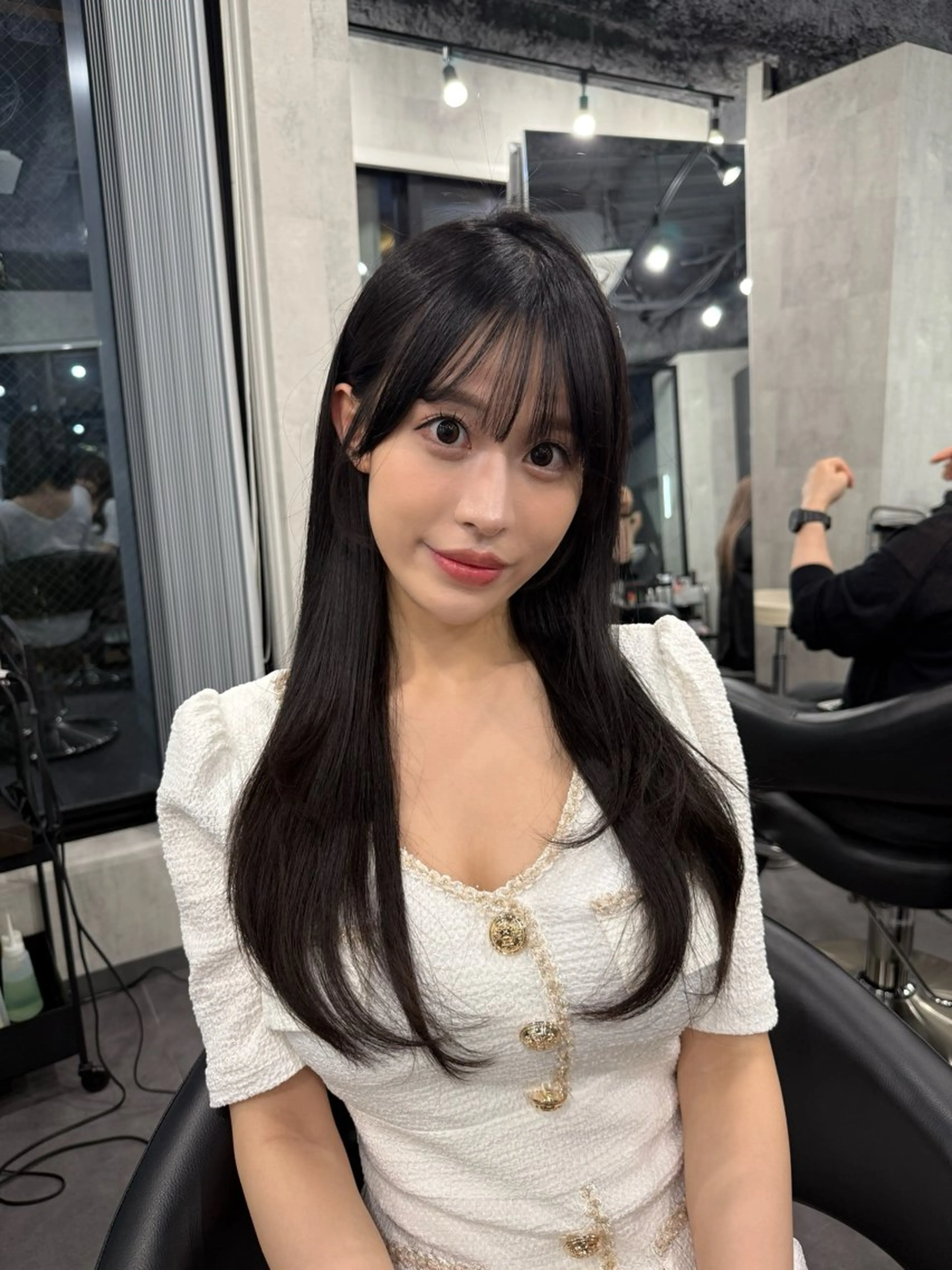 セミロング LAVEL 渋谷 髪質改善 レイヤーカット所属・💖艶髪/韓国ヘア 💖asukaのヘアスタイル