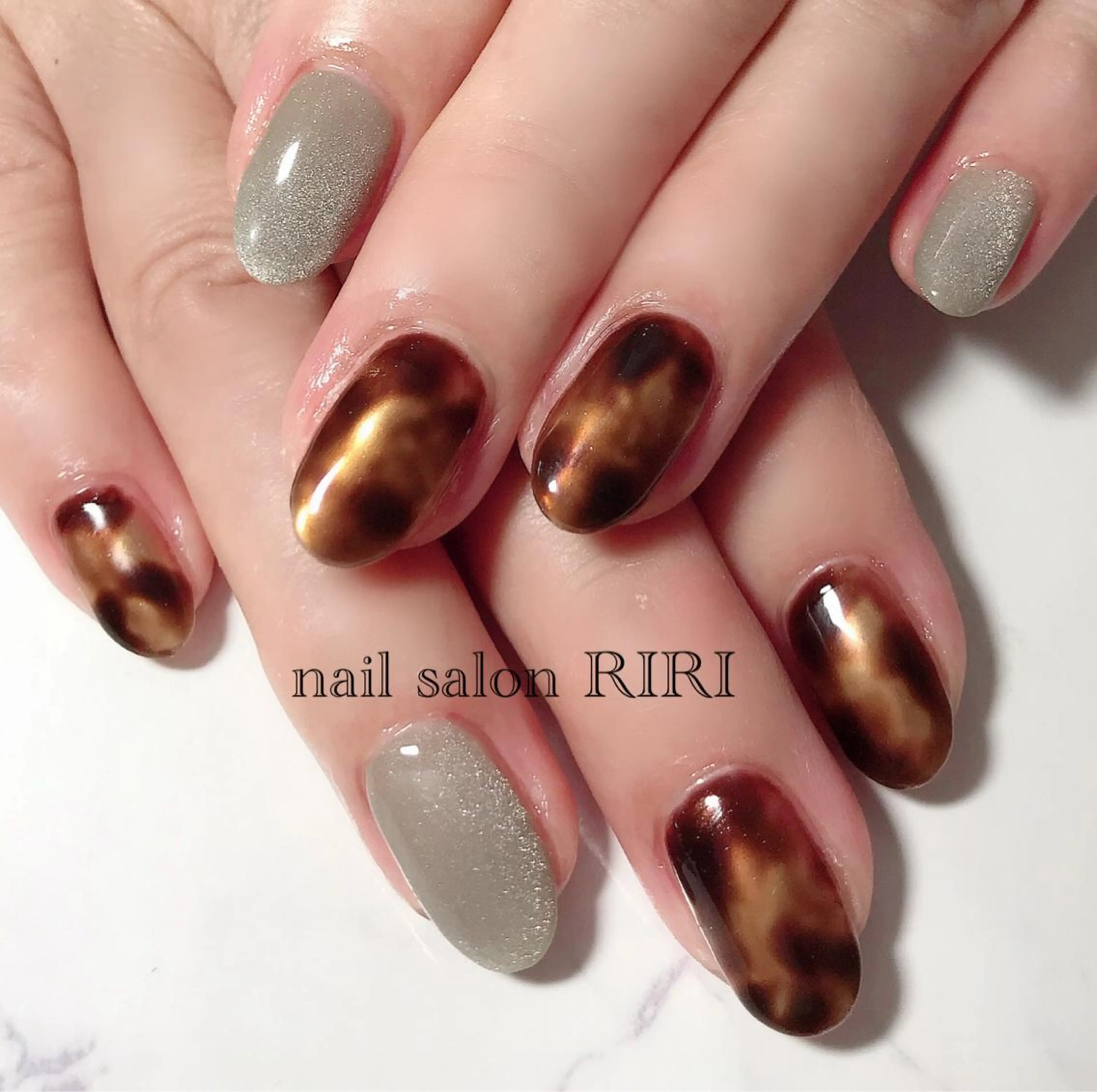 ネイル べっ甲ネイル マグネットネイル private  nail  salon RIRI所属・RIRI リリのネイルデザイン