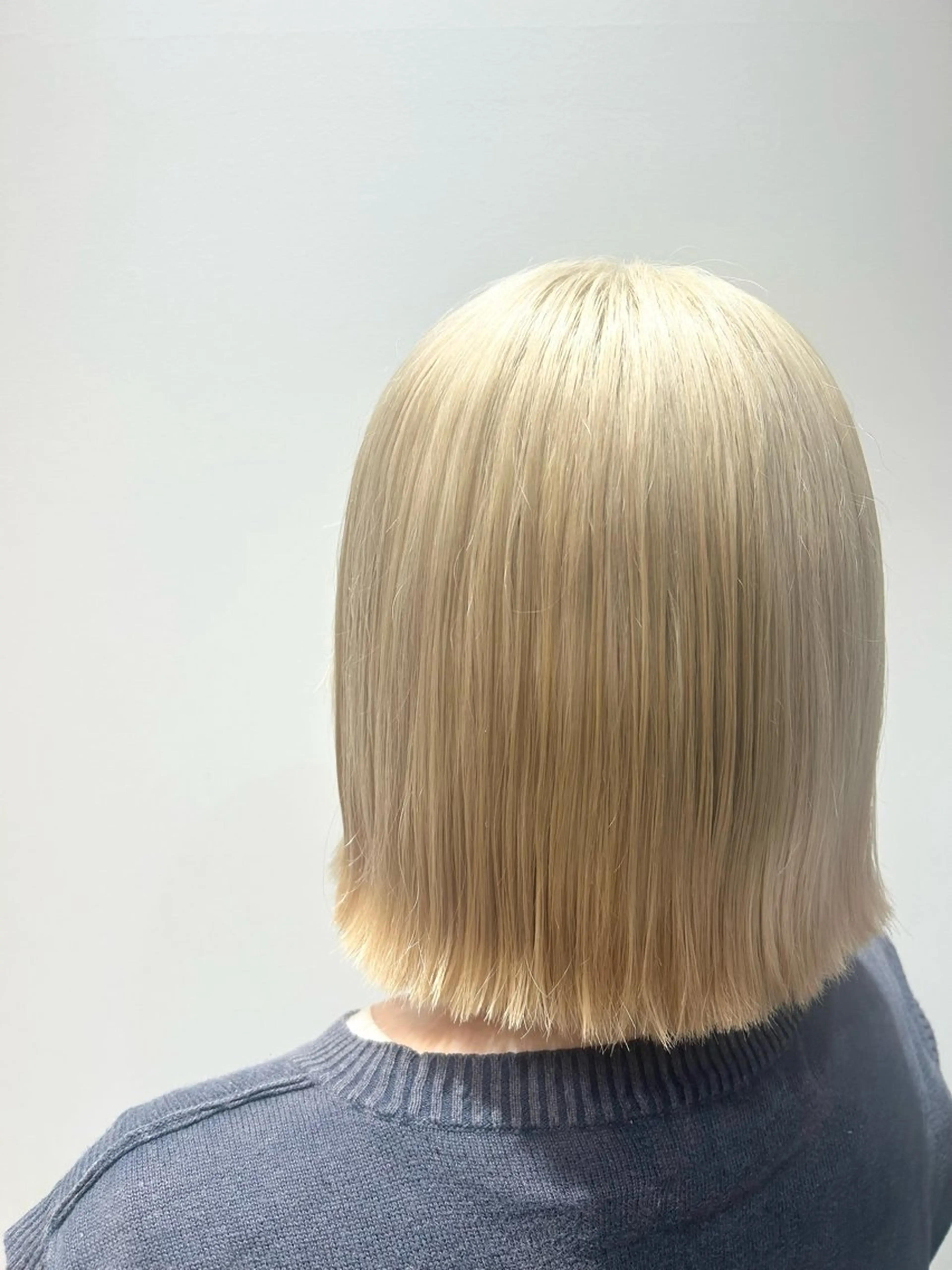 ミディアム カット ヘアカラー トリートメント 松岡 恭弘のヘアスタイル