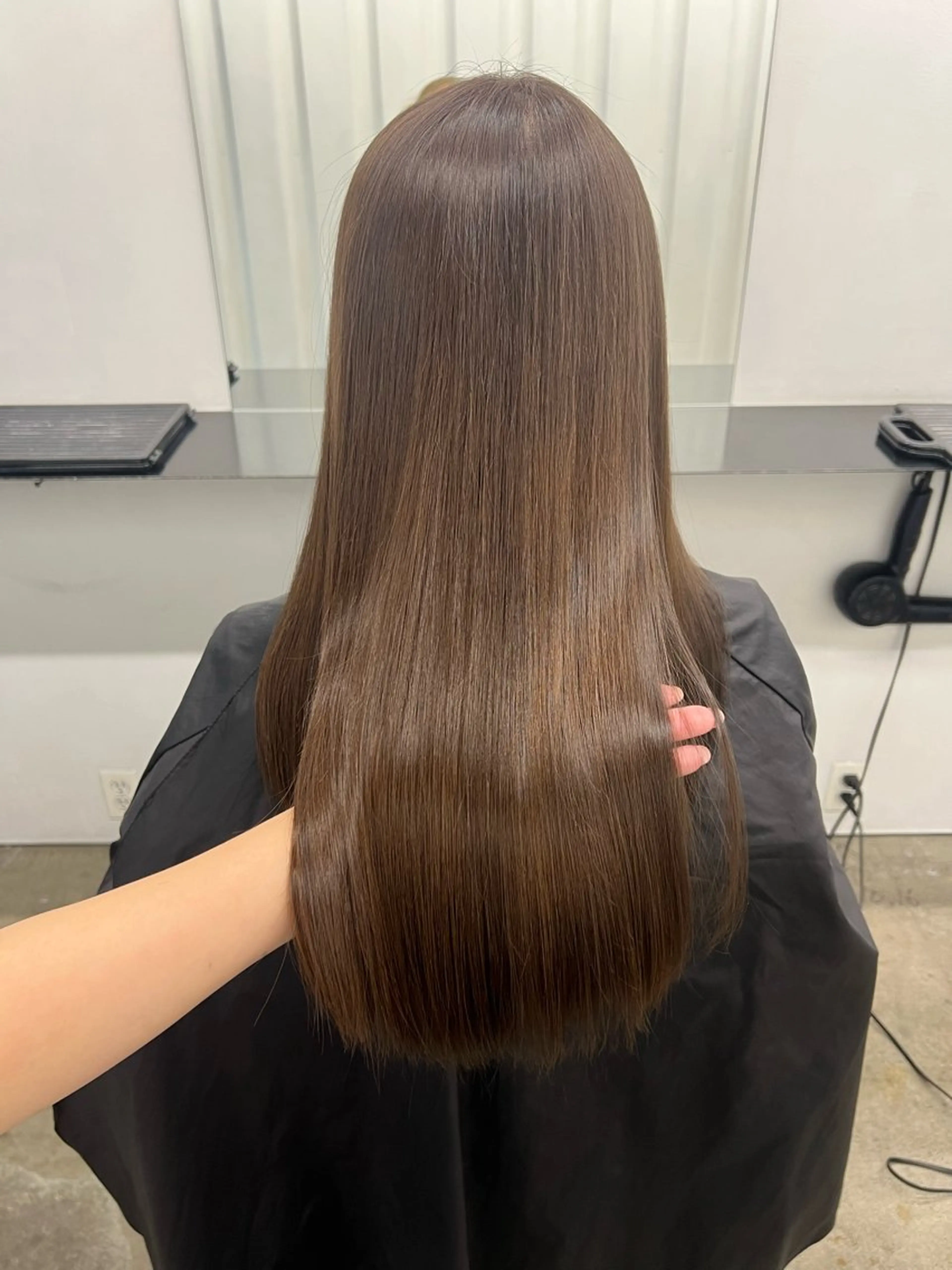 セミロング カラー アッシュ ベージュカラー カット ヘアカラー トリートメント HARU//原宿🤍 リピート率NO.1のヘアスタイル