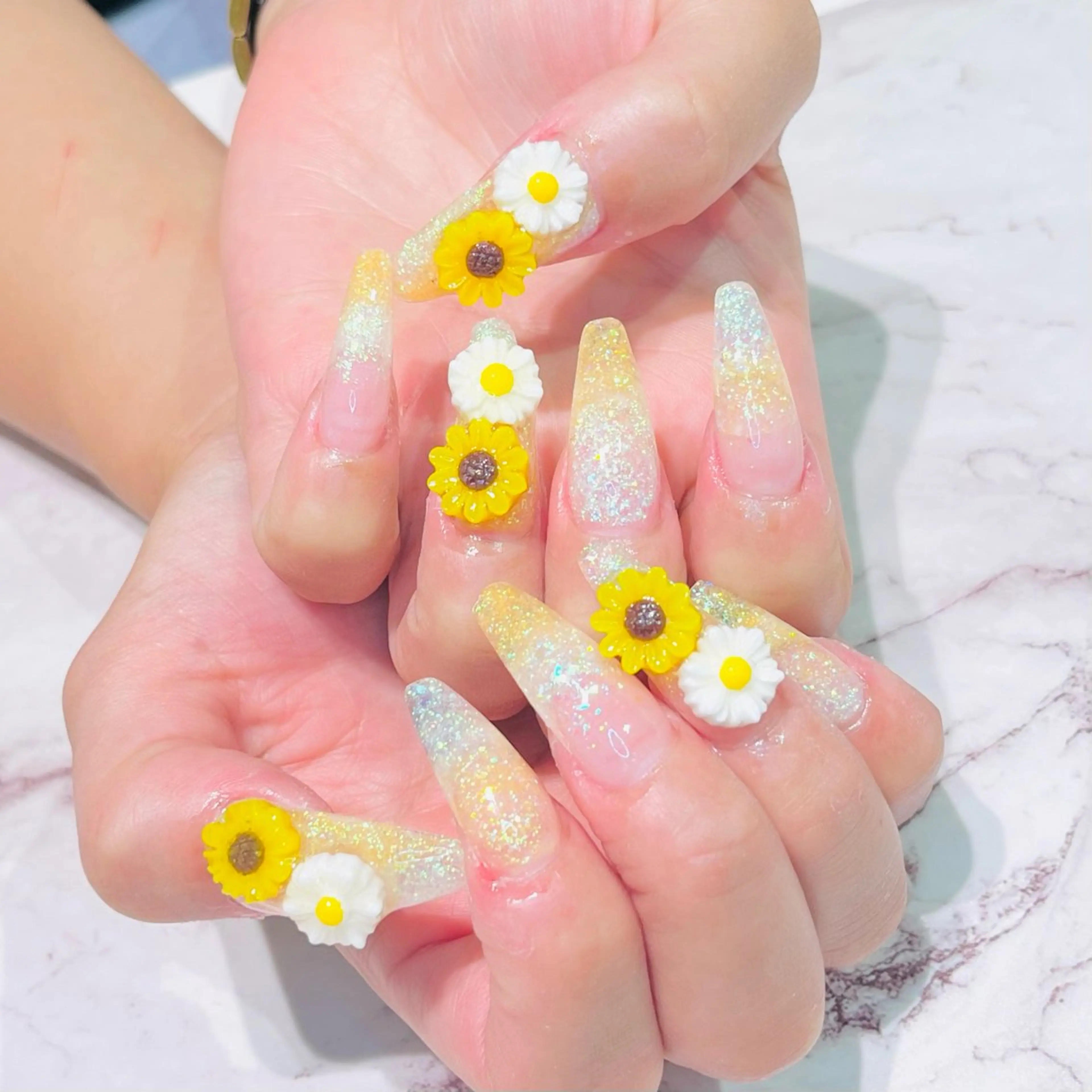 ネイル ハンドネイル Hair removal & Beauty salon Produce by Lucia所属・nail salon Luciaのネイルデザイン