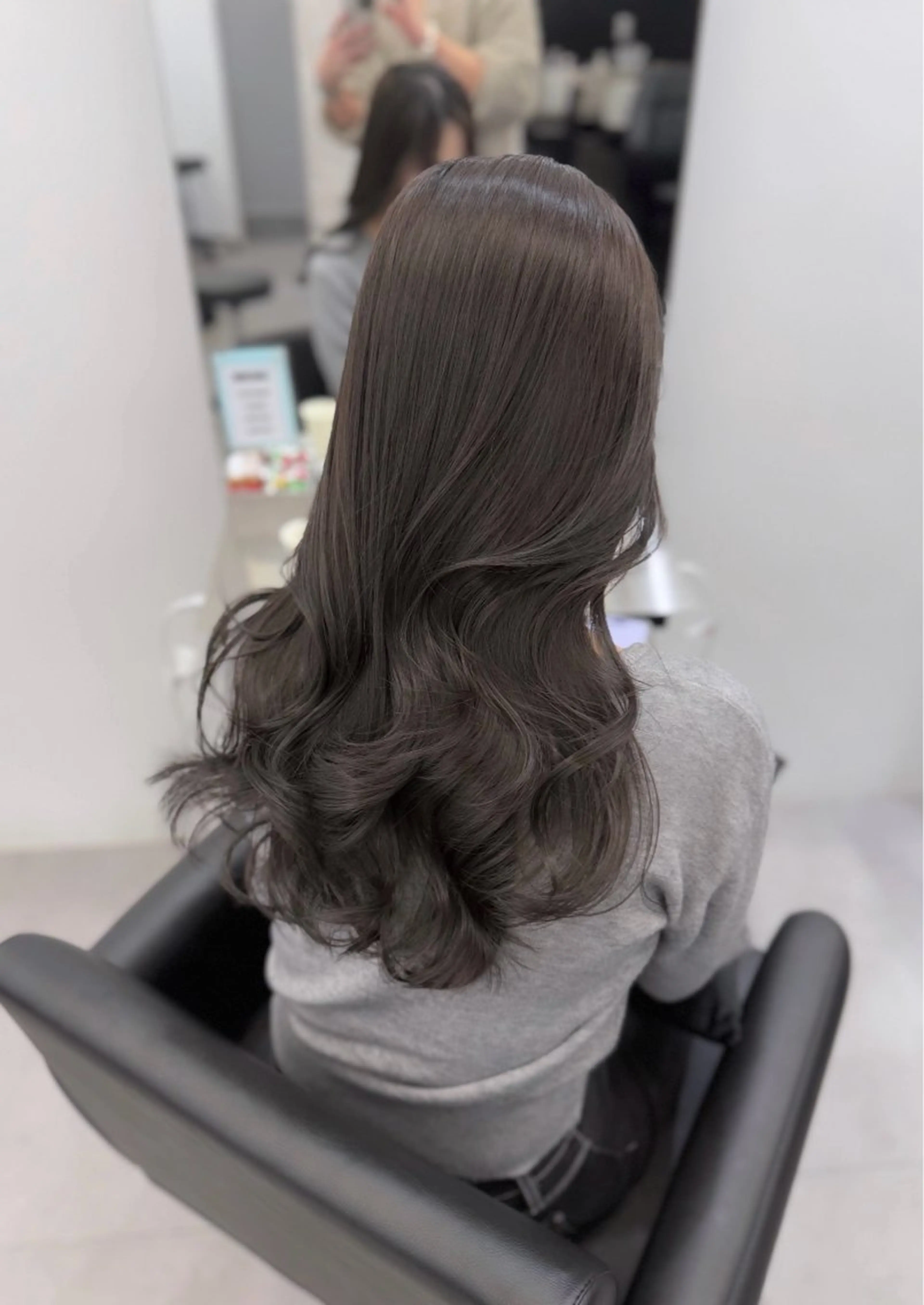 ロング ケアカラー カット ヘアカラー トリートメント 髪質改善× ブリーチなしyutoのヘアスタイル