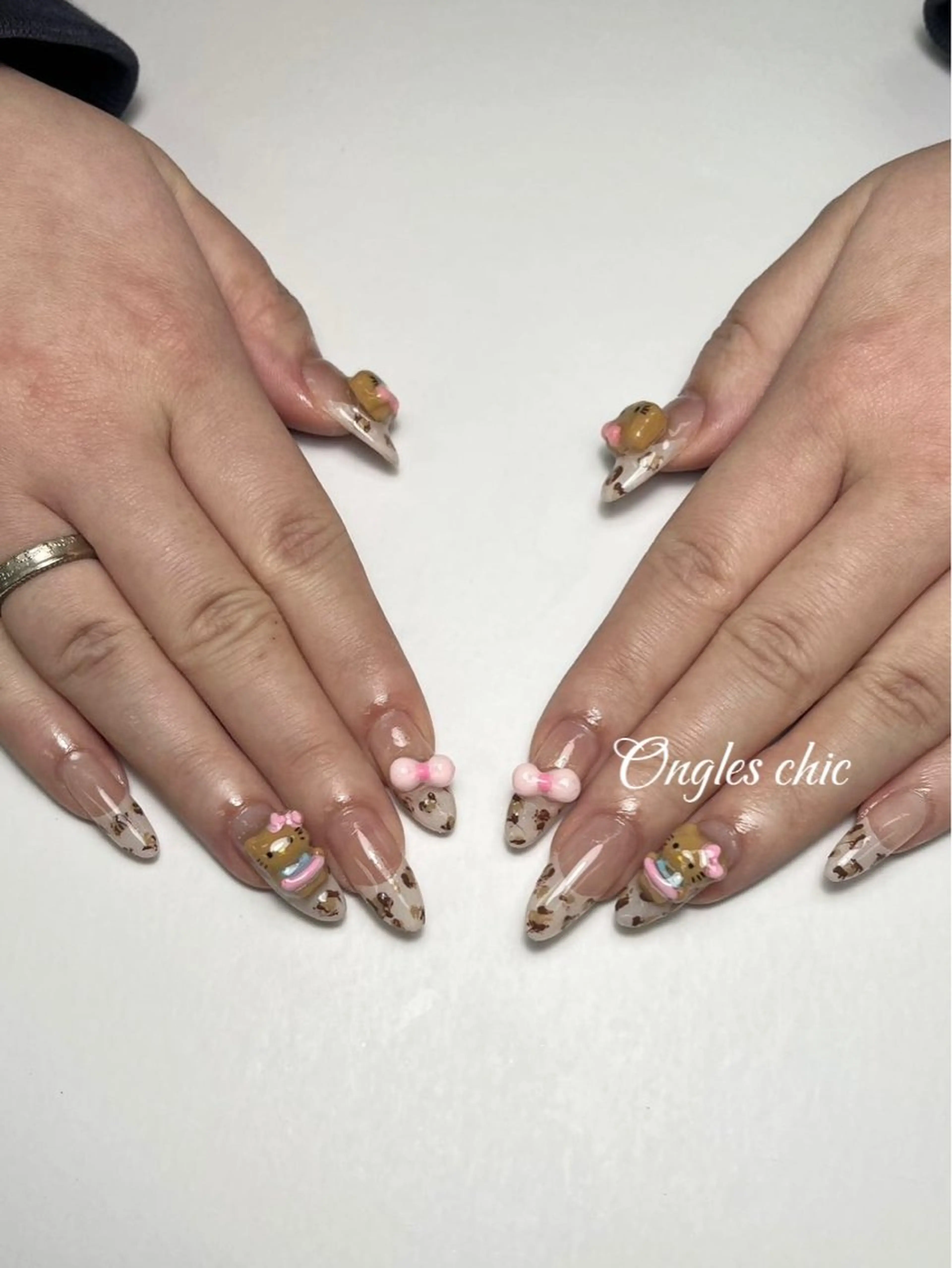 ネイル ongles chic24時間営業のネイルデザイン