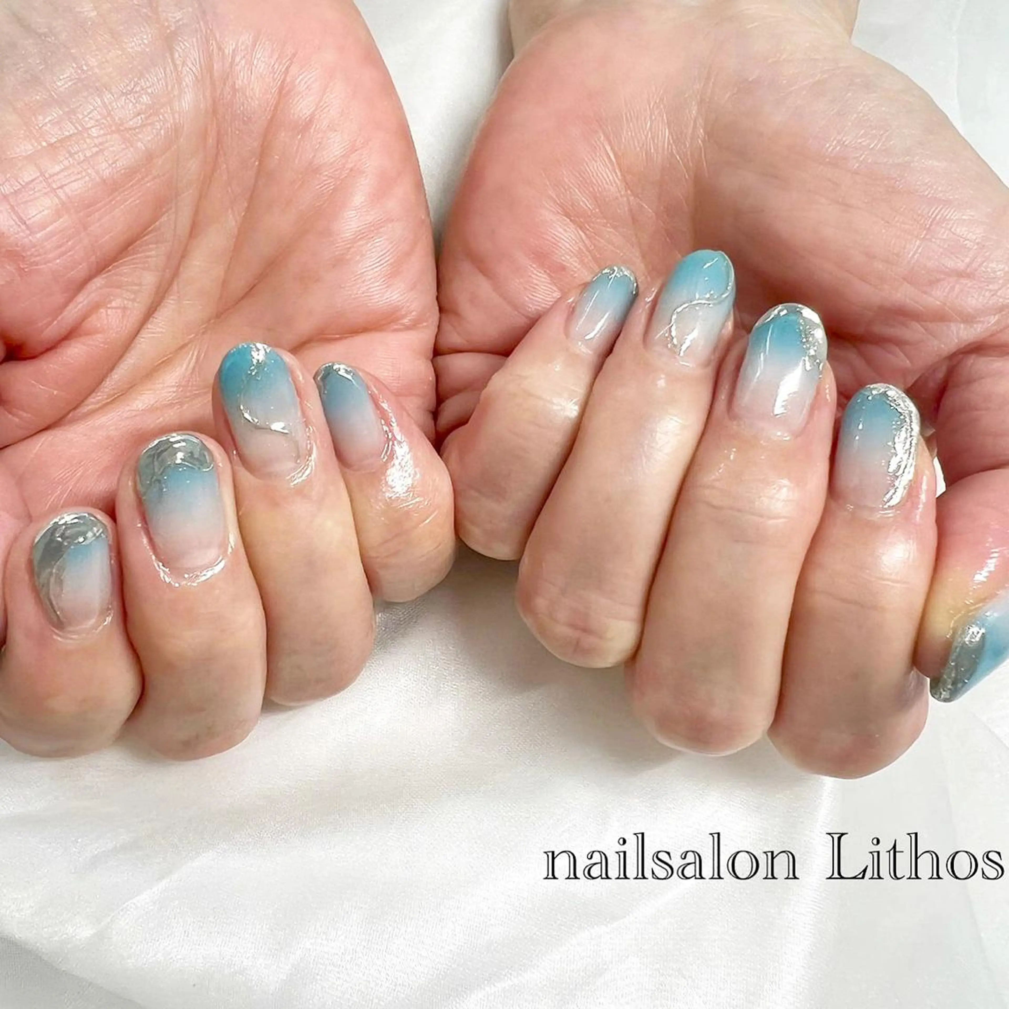 ネイル ブルー ニュアンスネイル ハンドネイル nailsalon Lithos所属・nailsalon Recontreのネイルデザイン