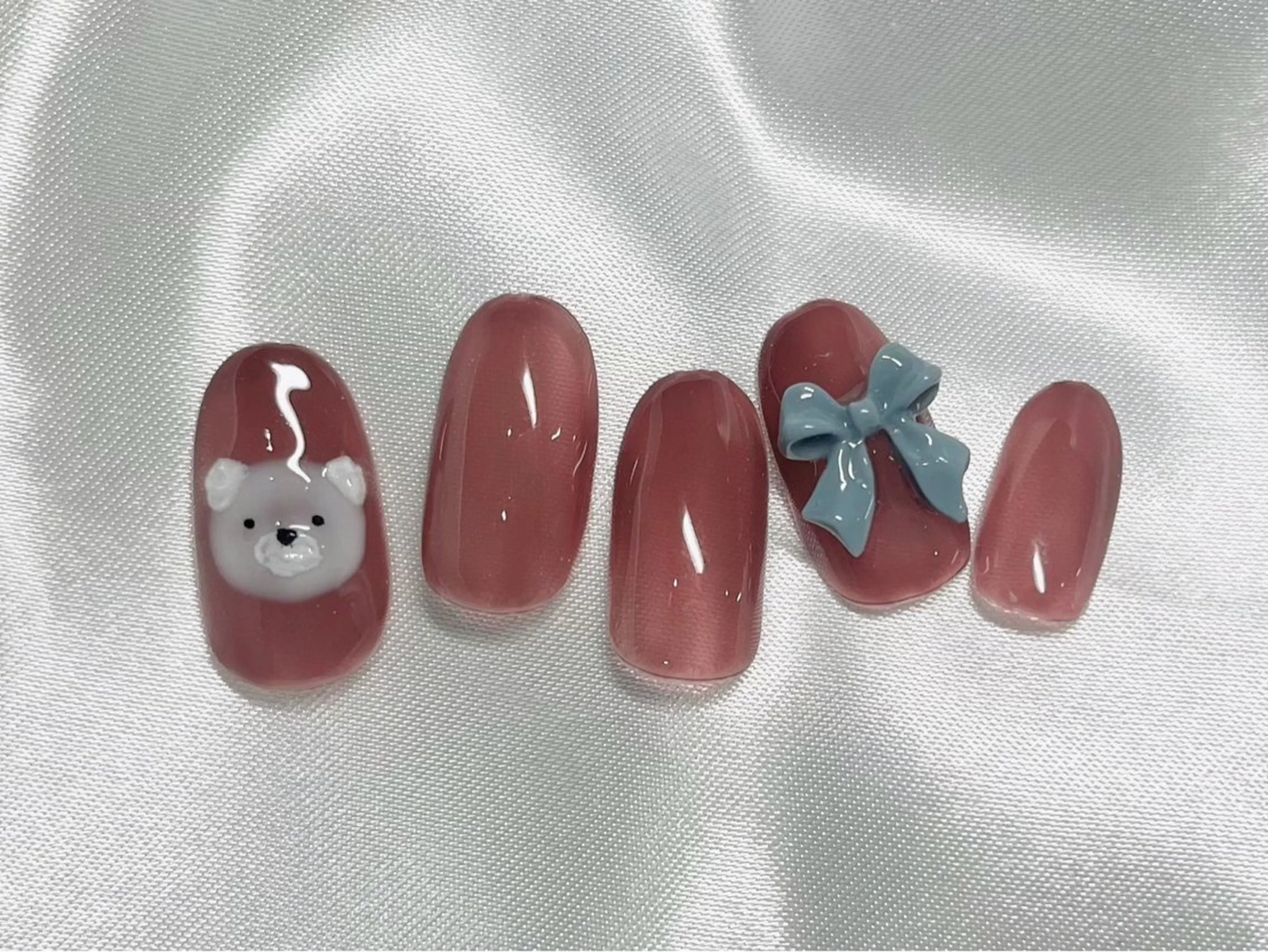 ネイル ハンドネイル アイ.ネイリスト りこの眉毛・アイブロウイメージ