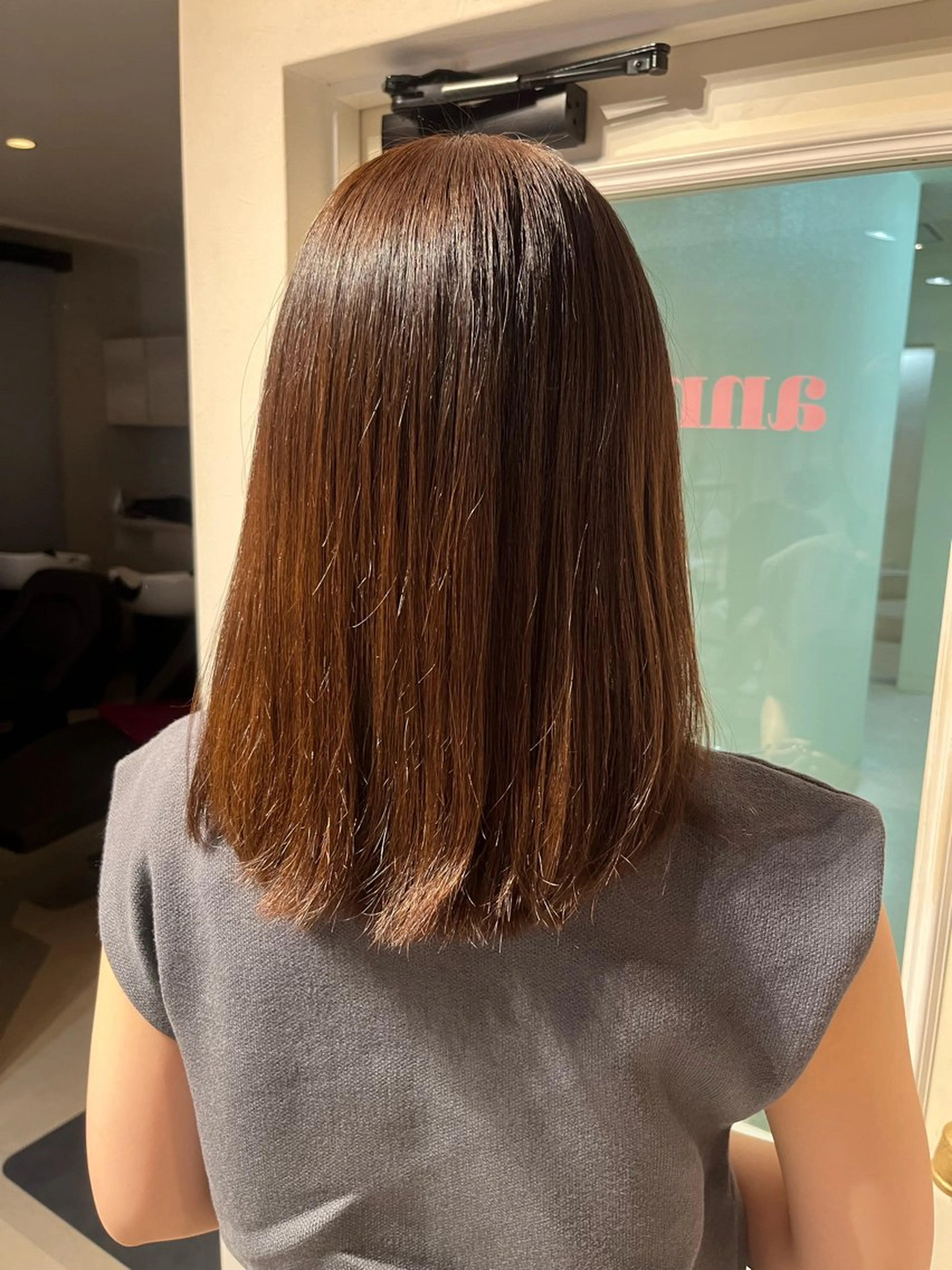 ミディアム カラー ブラウンカラー annuy aoiのヘアスタイル