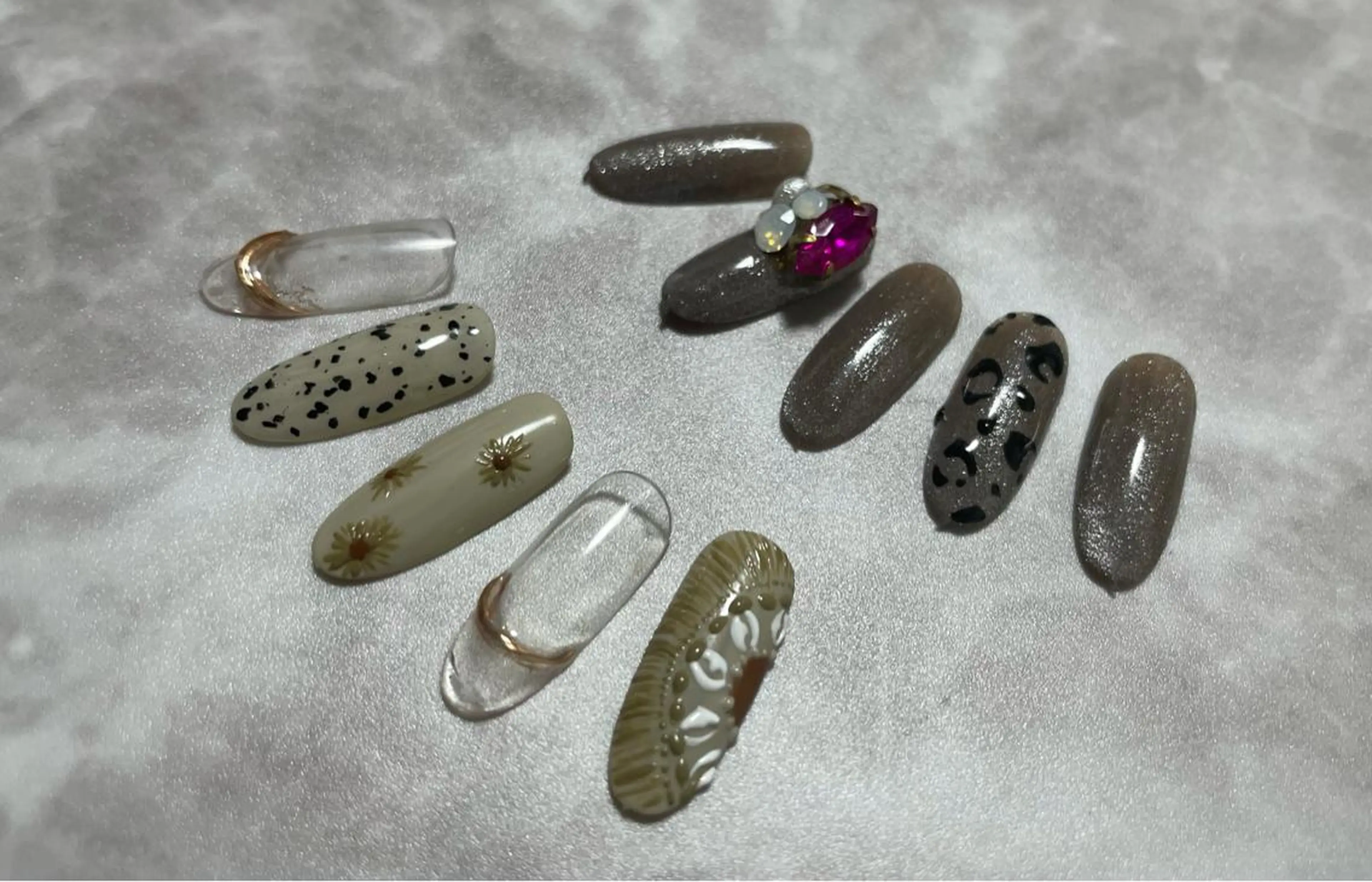 ネイル ハンドネイル ハンドケア 大田 美笛香のネイルデザイン