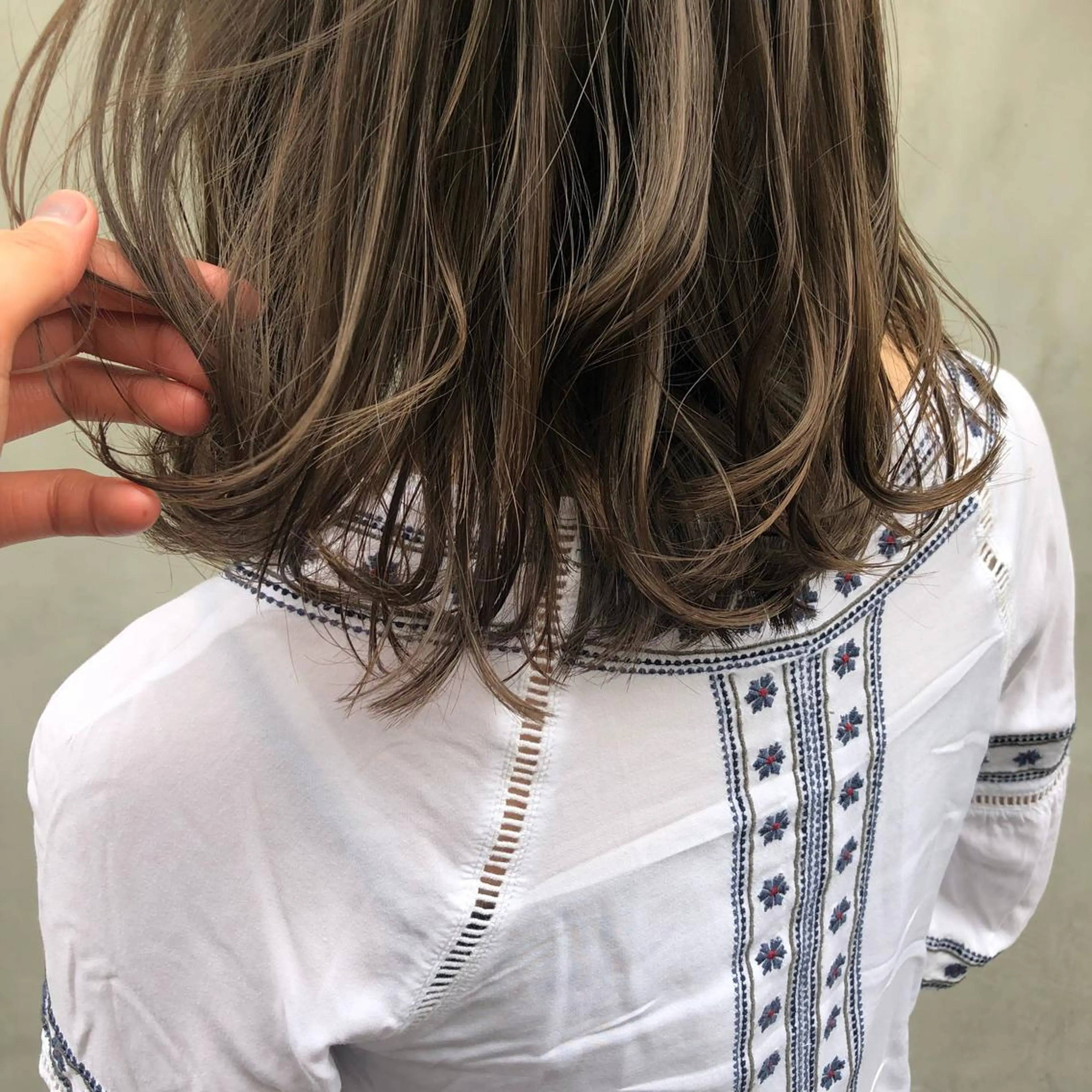 セミロング カラー ヘアアレンジ グレージュ ハイライトカラー ハイライト Uil所属・インナーカラー/ KANAのヘアスタイル