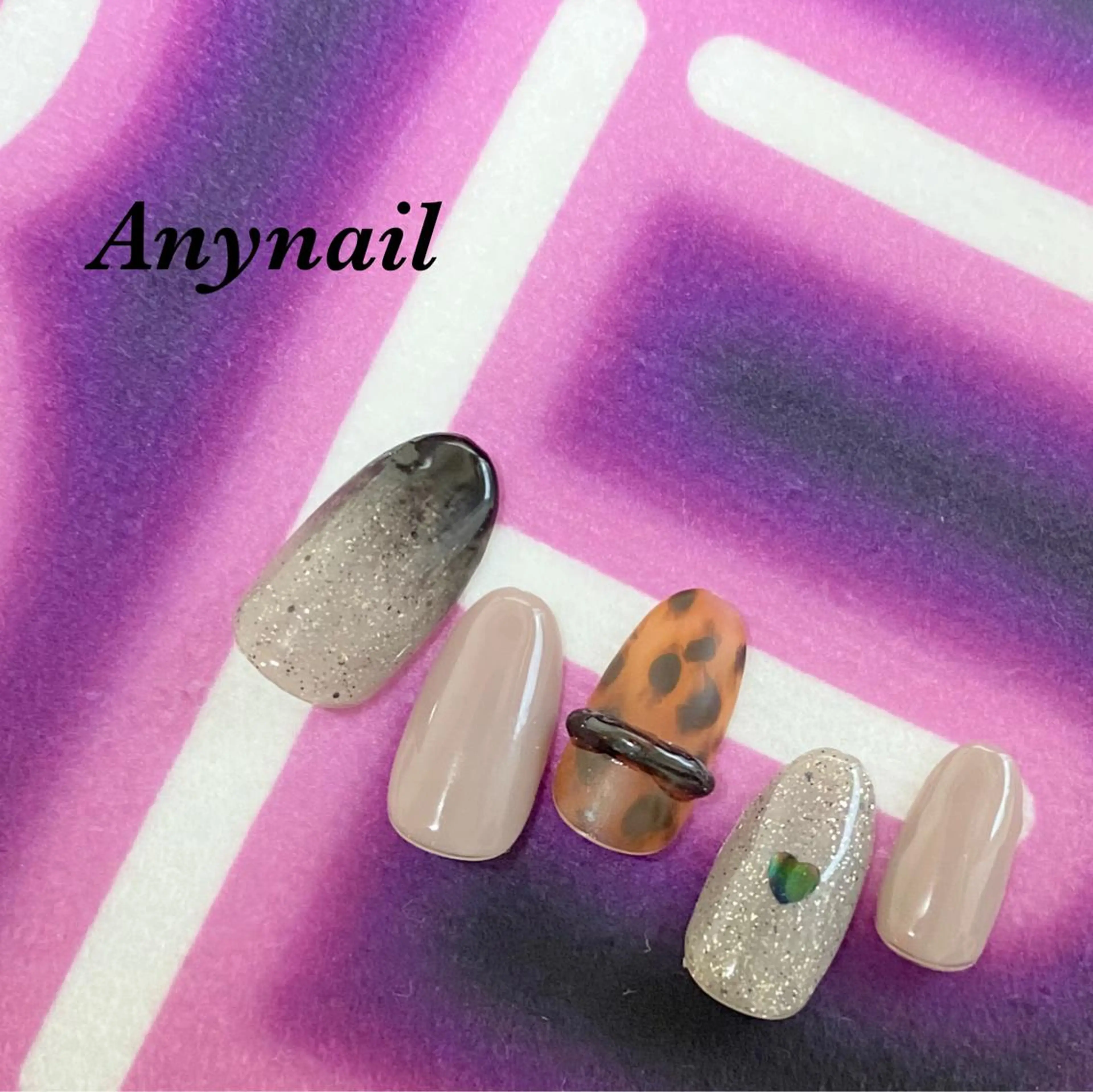 ネイル アニマル柄 アートネイル ブルー ハート マットネイル ハンドネイル 岩澤 恵子のネイルデザイン