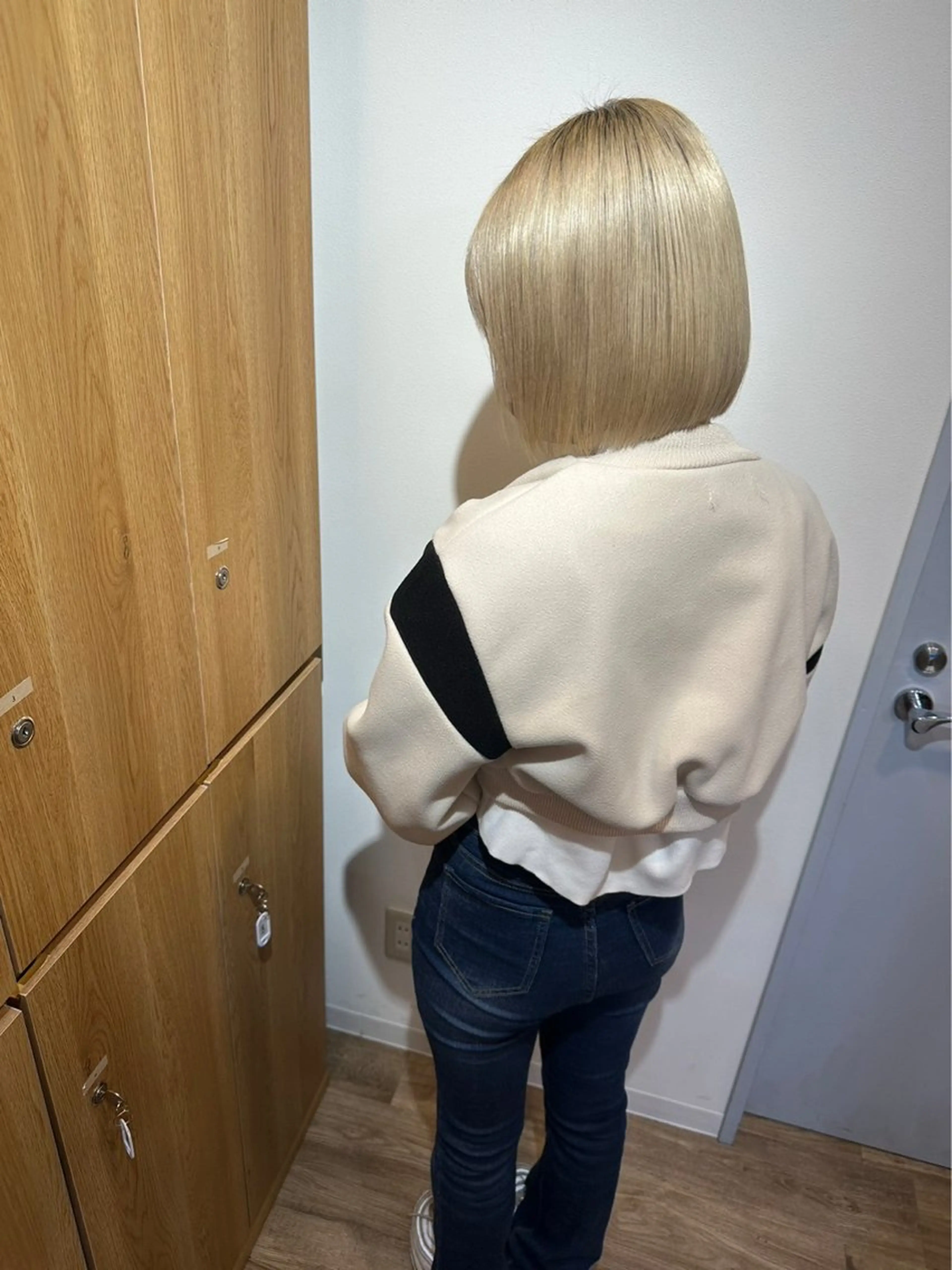 ショート カラー 新 心寧のヘアスタイル