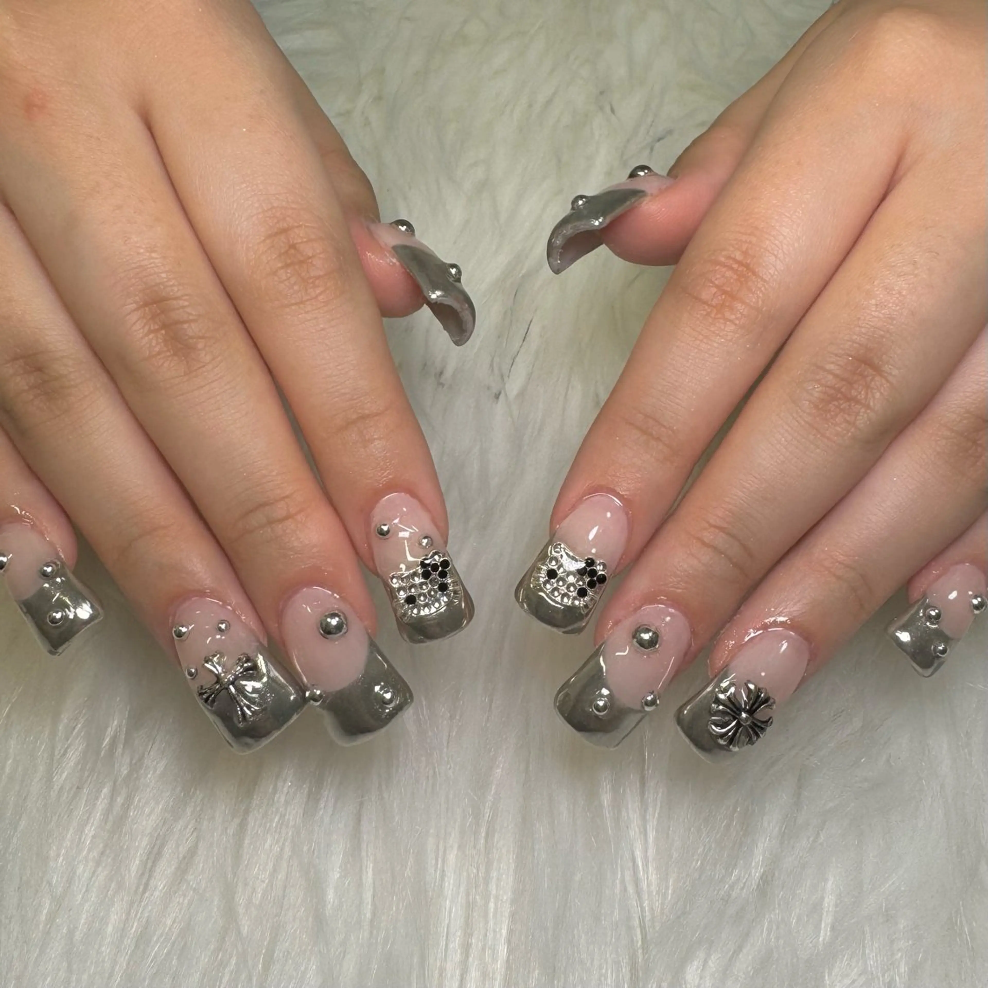 ネイル ハンドネイル 黒川 実祐のネイルデザイン