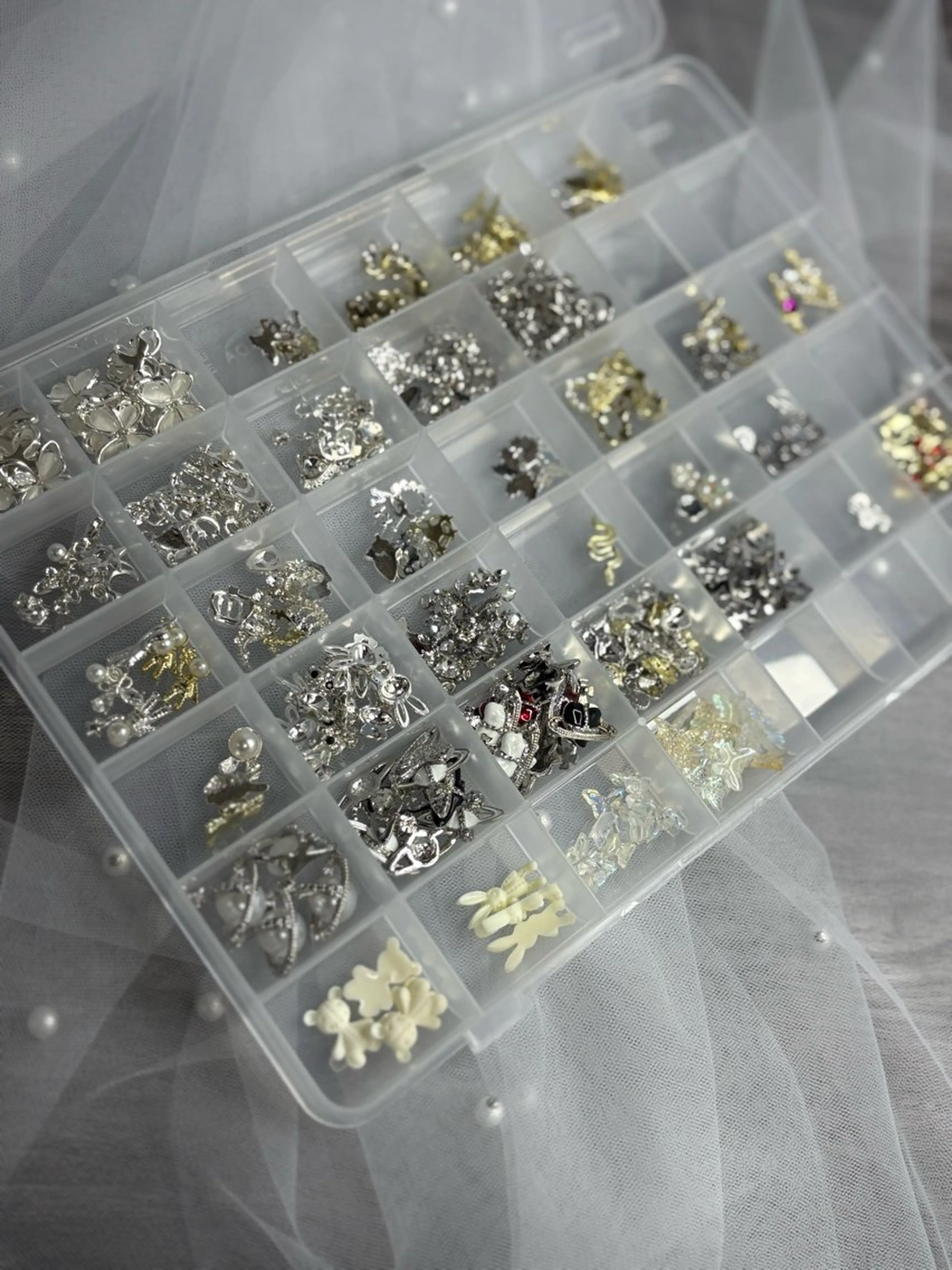 ネイル ハンドネイル 💐Lumière 🩵かわちゃん💅のネイルデザイン