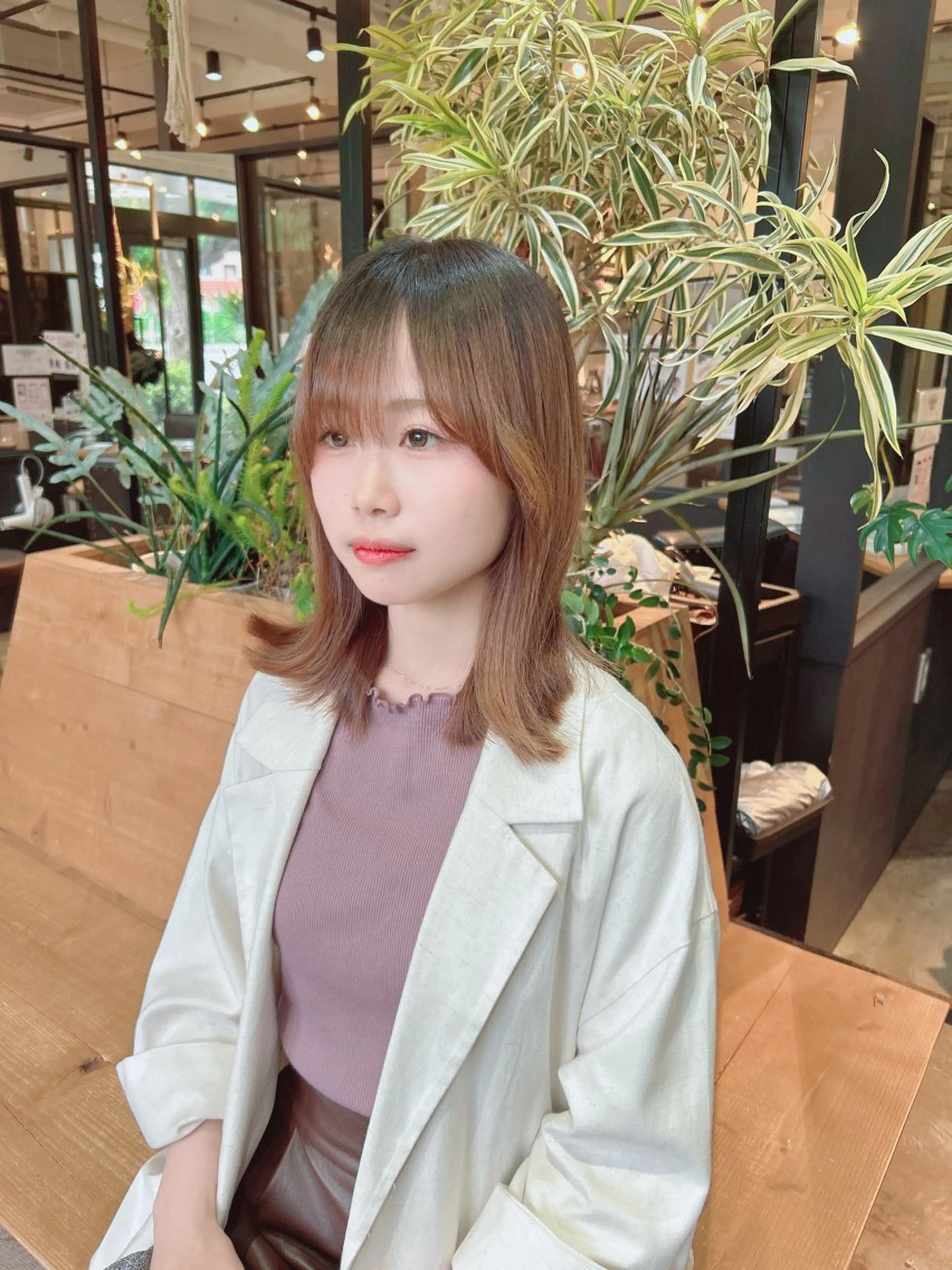 ミディアム FERIA桃山台🍑 𝕄𝕖𝕘𝕦のヘアスタイル