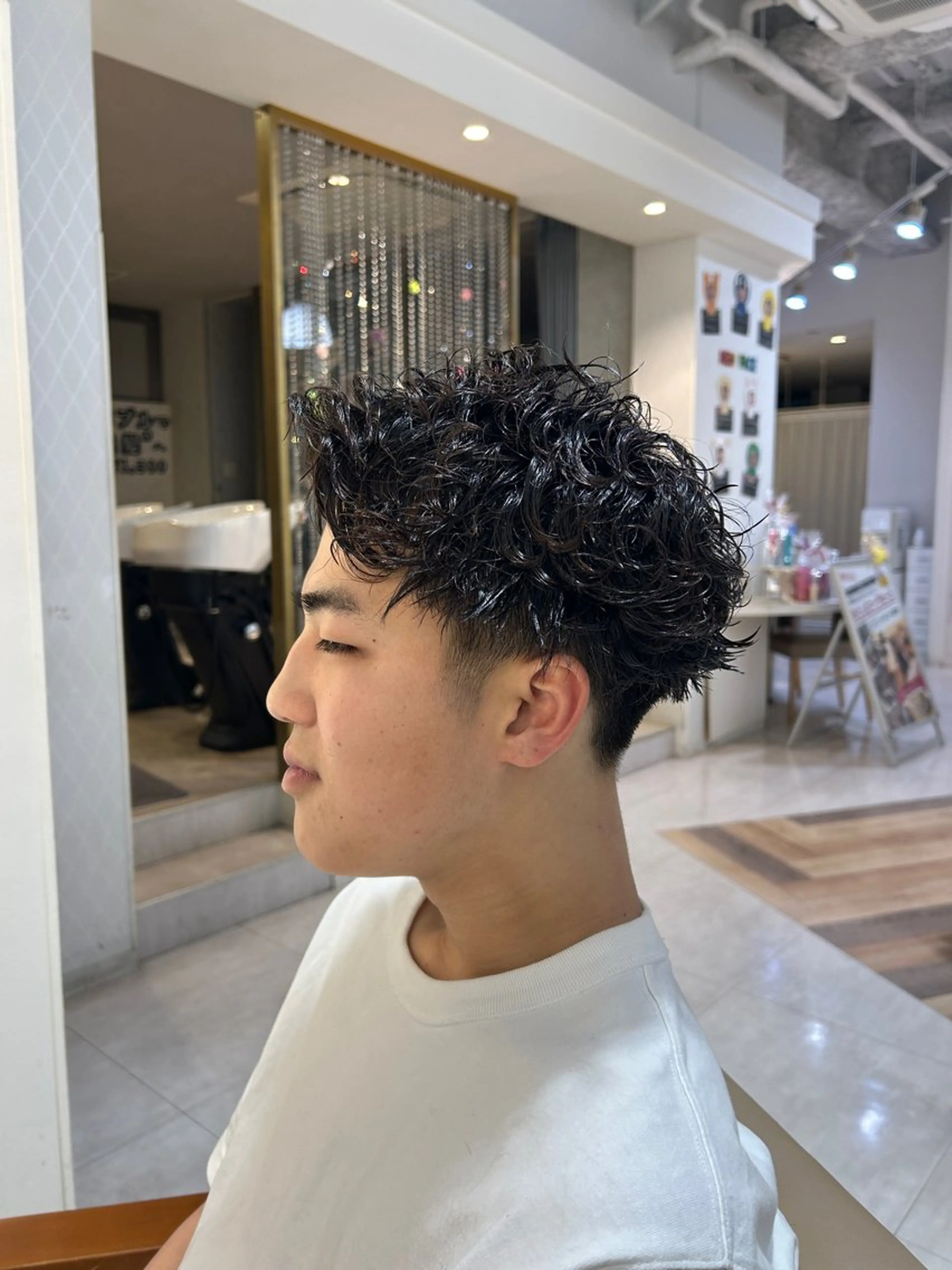 パーマ メンズ メンズパーマ スパイラルパーマ パーマ ヘアーメイクウィル野田阪神店所属・Yuu/レイヤー/ ハイライト/髪質改善のヘアスタイル