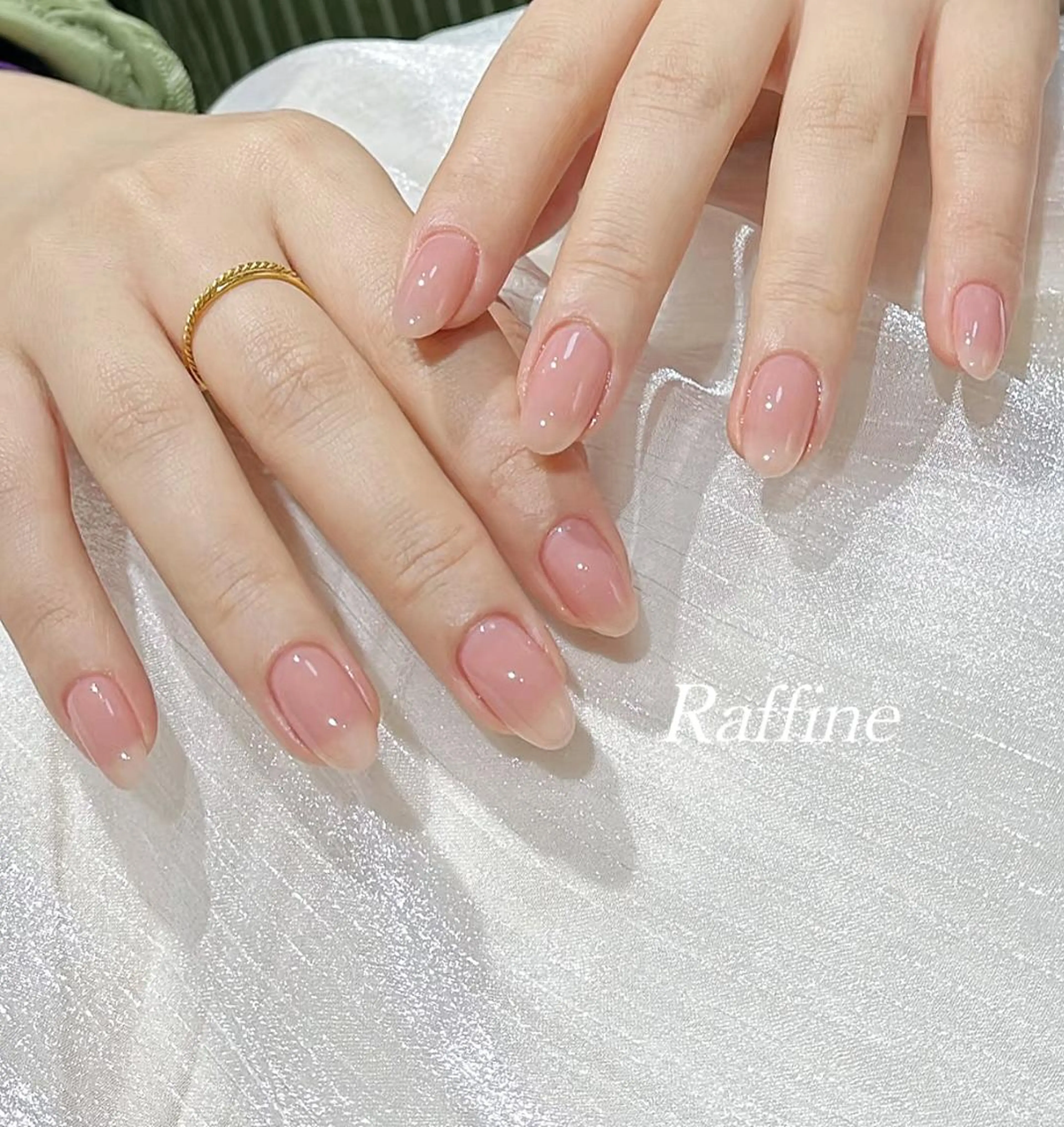 ネイル RAFFINE haru🦋🩵のネイルデザイン