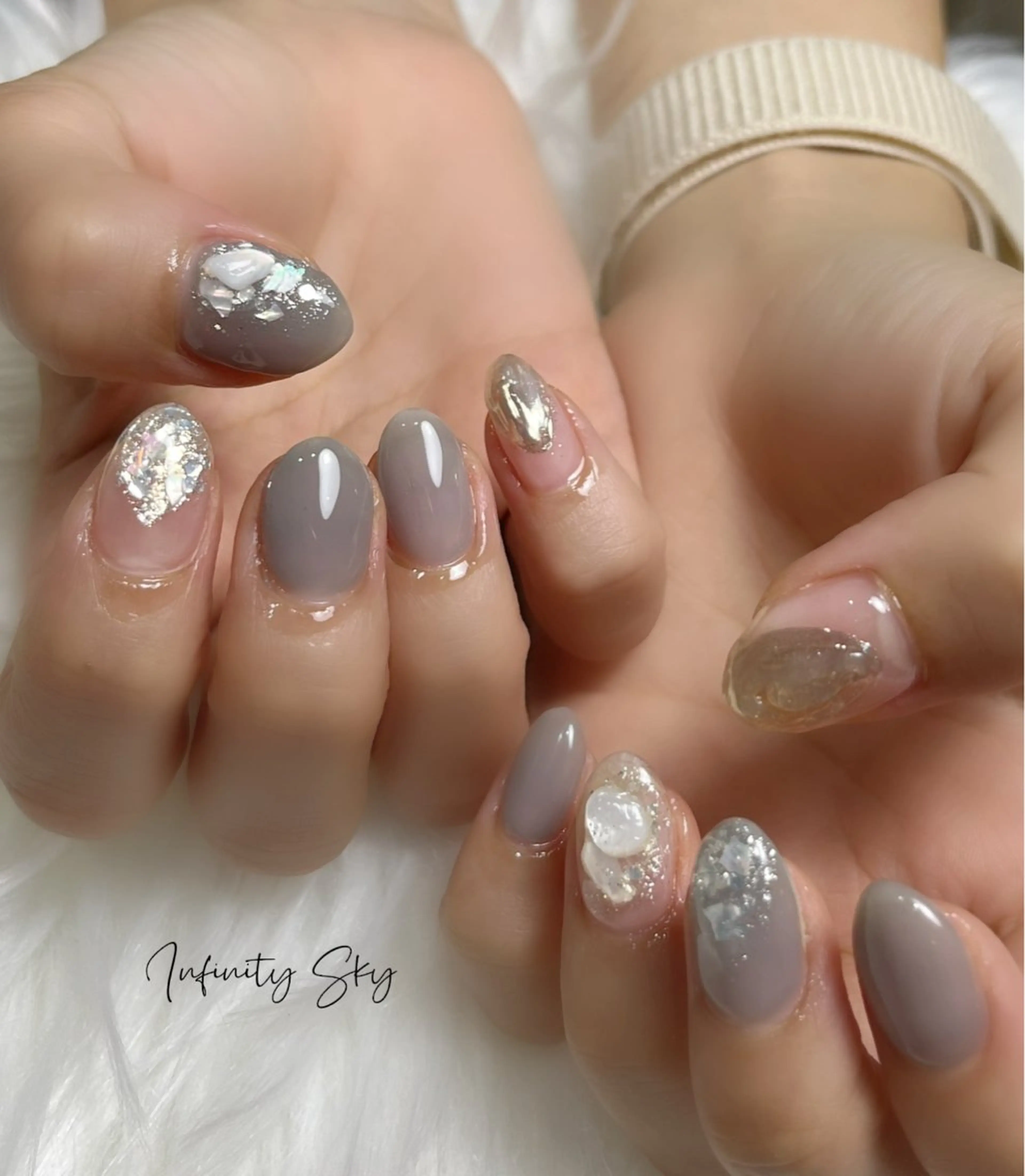 ネイル ニュアンスネイル infinity skyのネイルデザイン