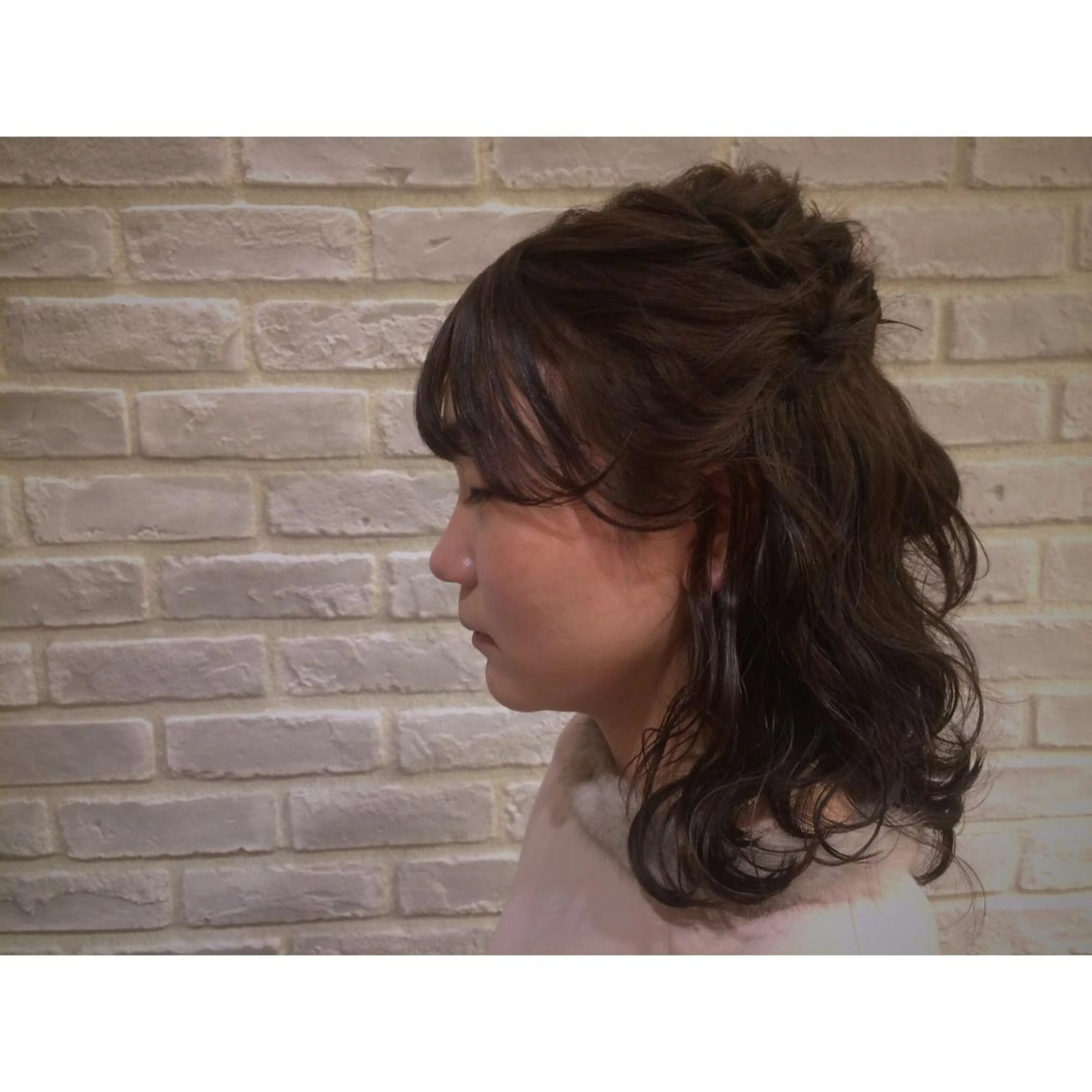 セミロング ヘアアレンジ 藤井 菜緒のヘアスタイル