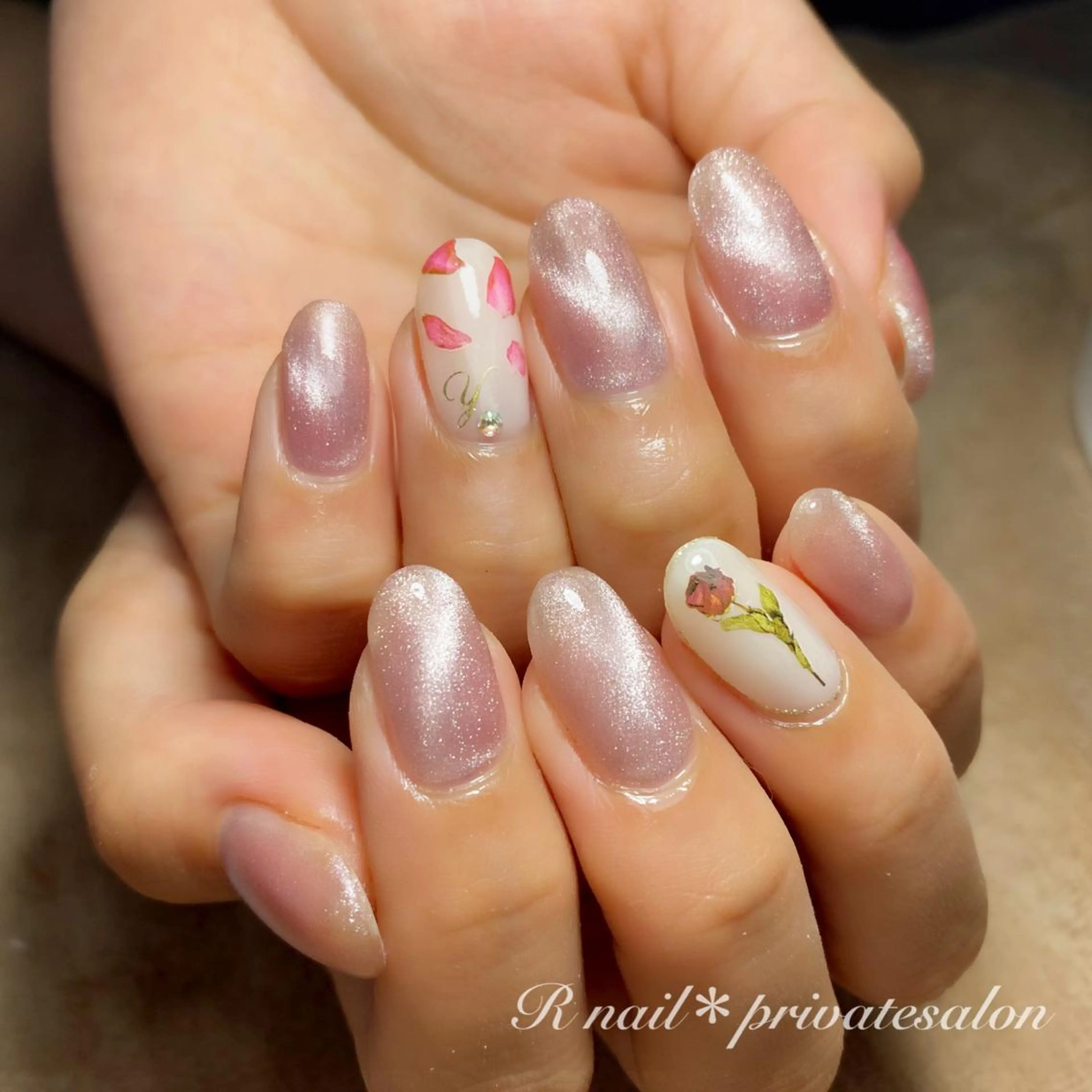 ネイル R nailのネイルデザイン