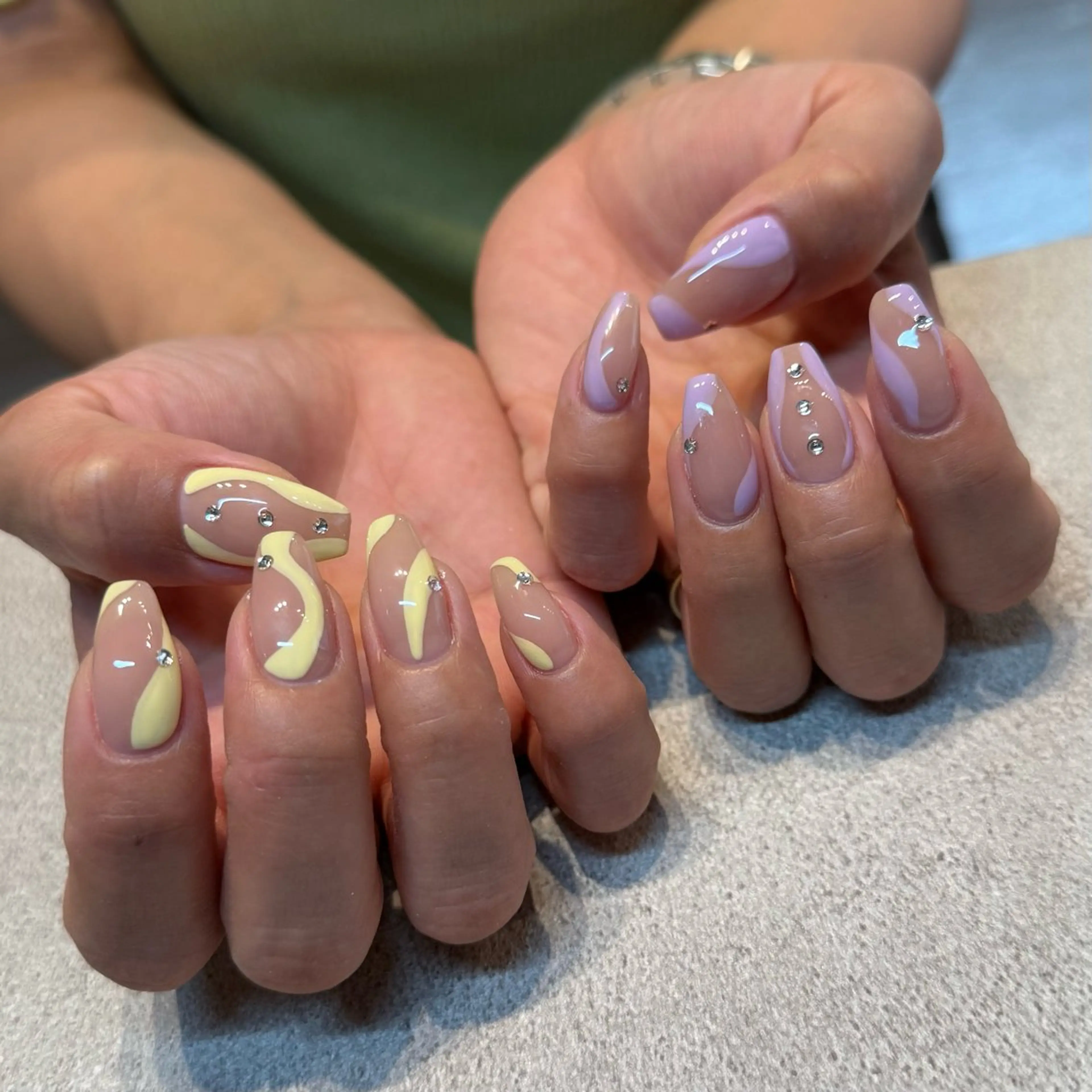 ネイル ハンドネイル REINA W【今福鶴見店】のネイルデザイン