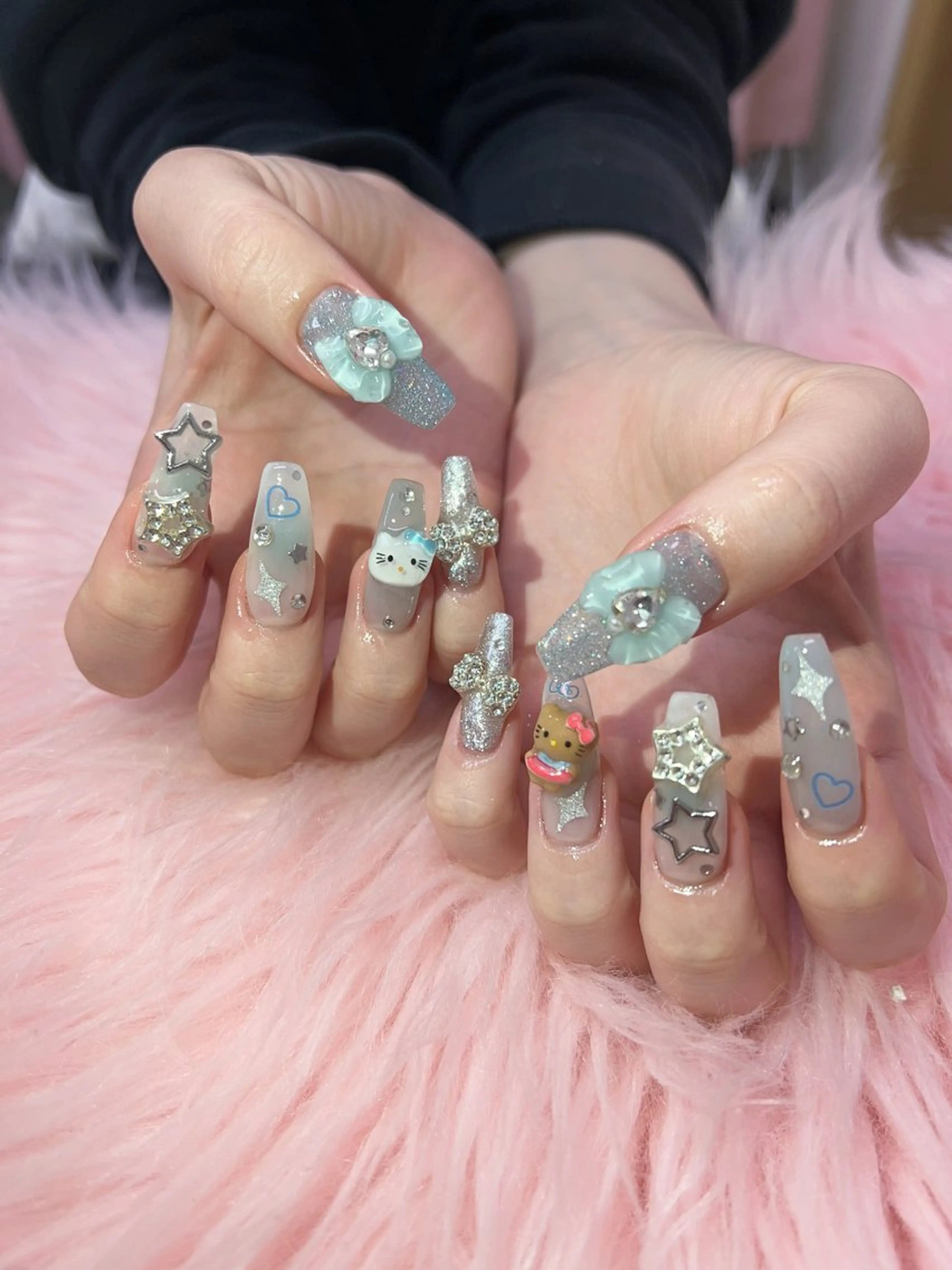 ネイル 水色 ハンドネイル 💜MIYA nail川崎店のネイルデザイン