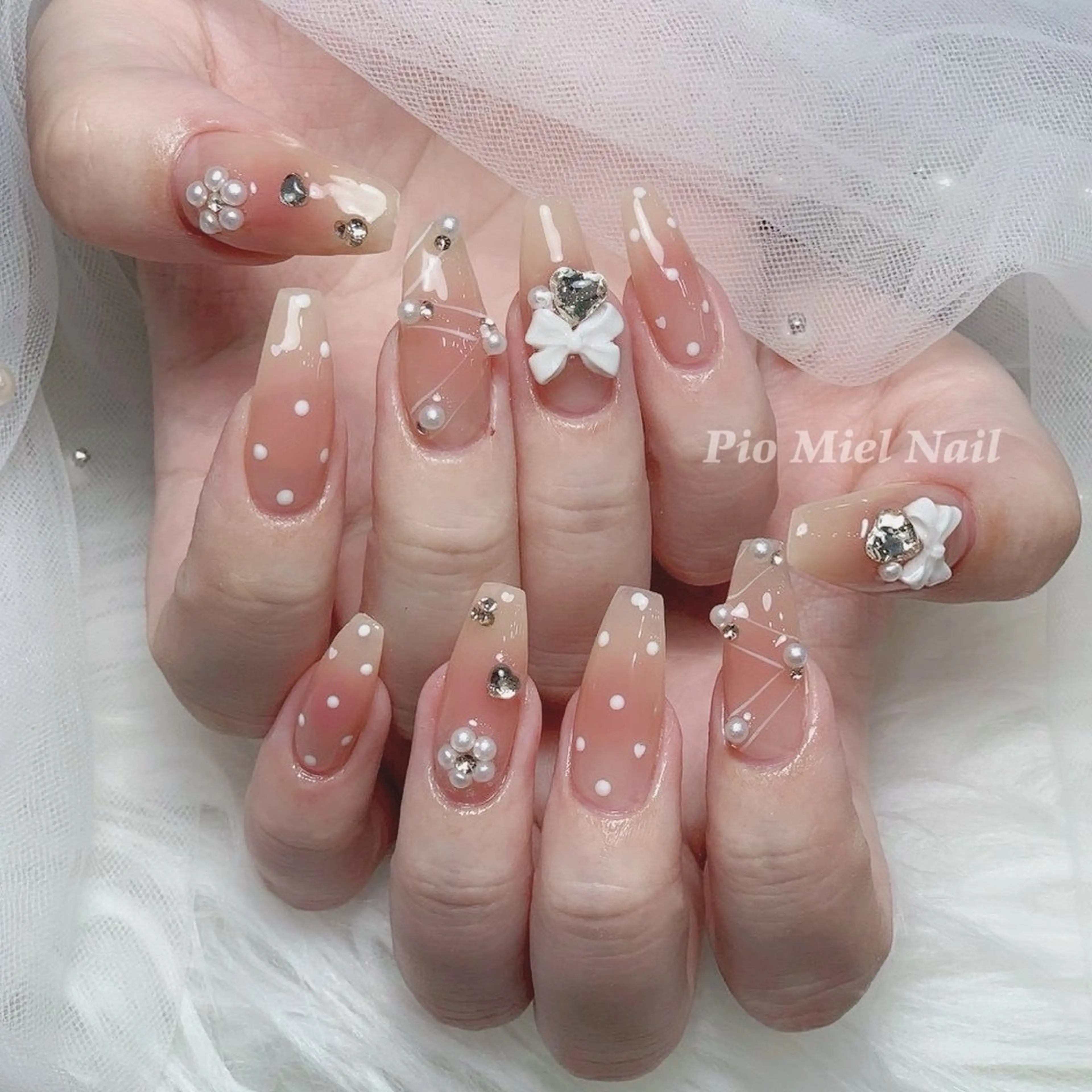 ネイル ハンドネイル HANA 長さだしのネイルデザイン