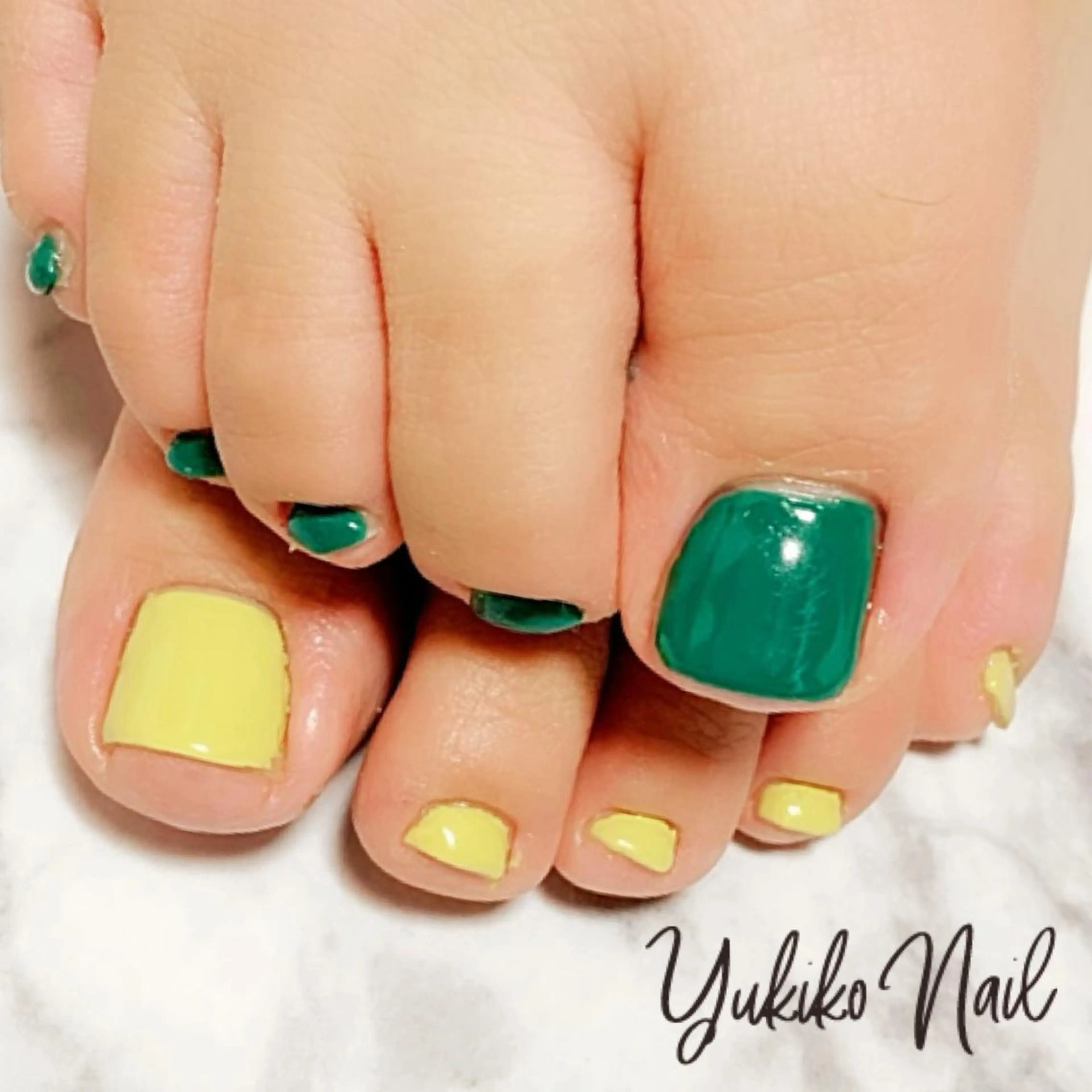 ネイル フットネイル ワンカラーネイル フットネイル ユキコ ネイルのネイルデザイン