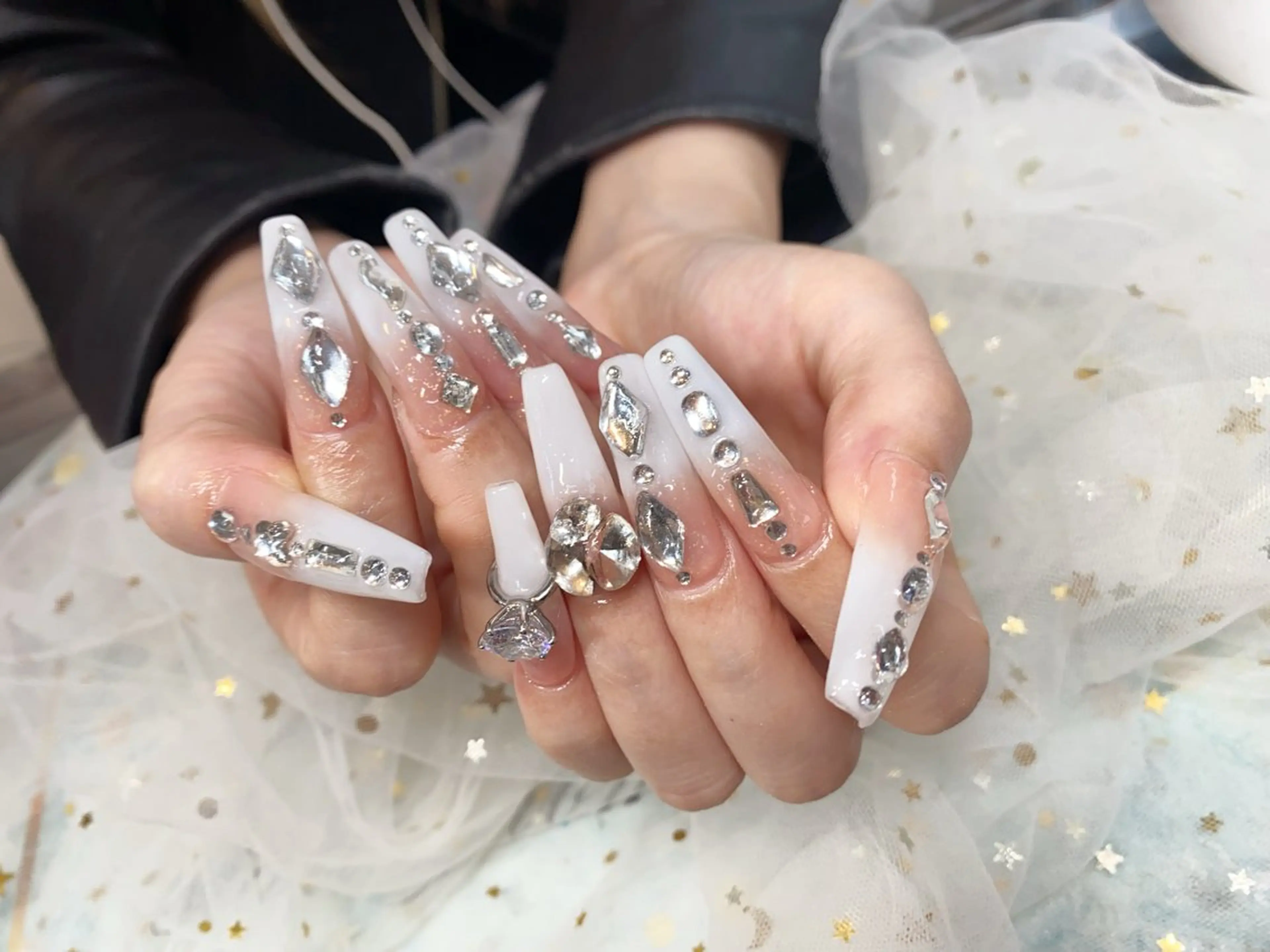 セミロング ハンドネイル ハンドケア パンダ ネイルのネイルデザイン