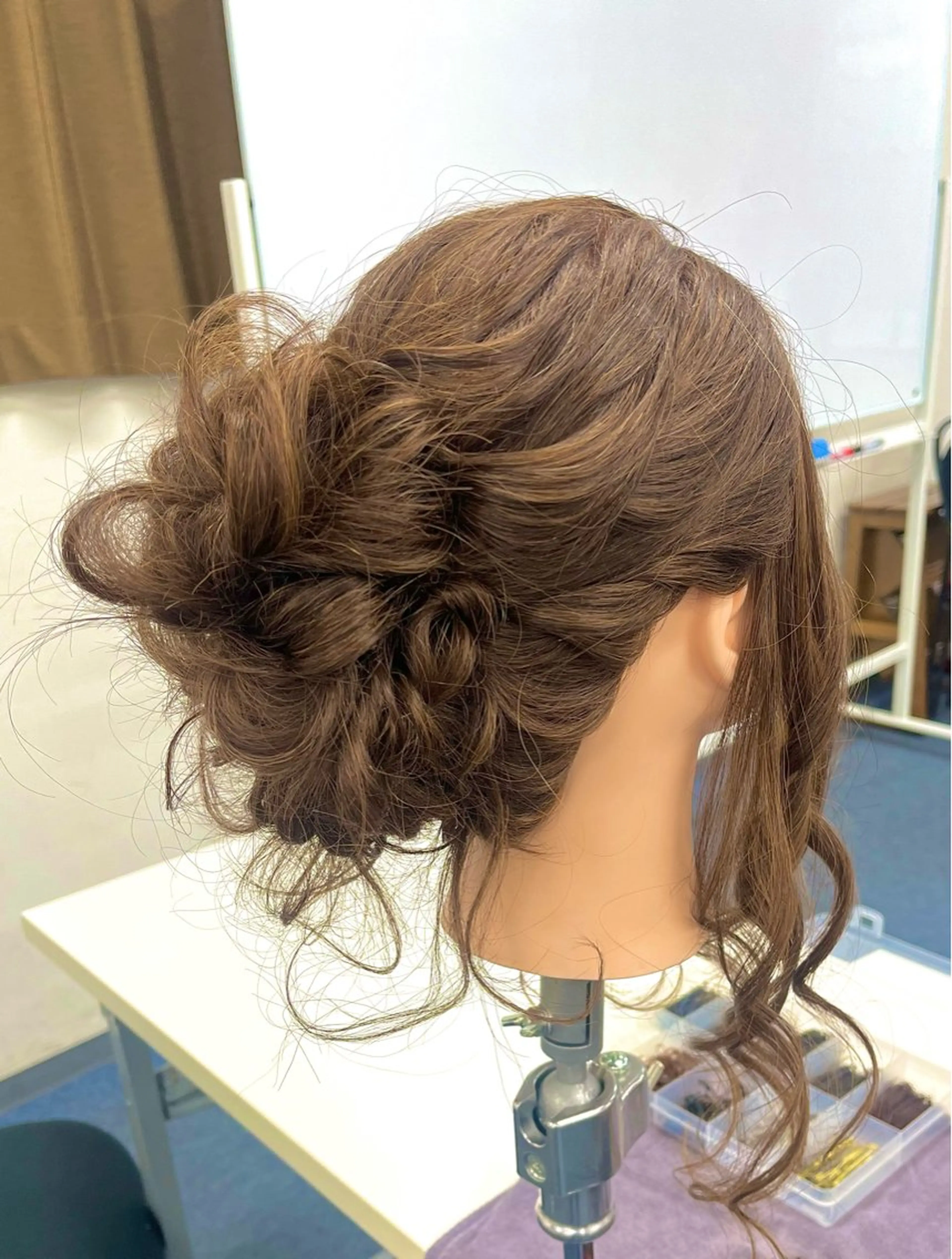 ロング お団子ヘア ヘアセット H. MADOKAの眉毛・アイブロウイメージ