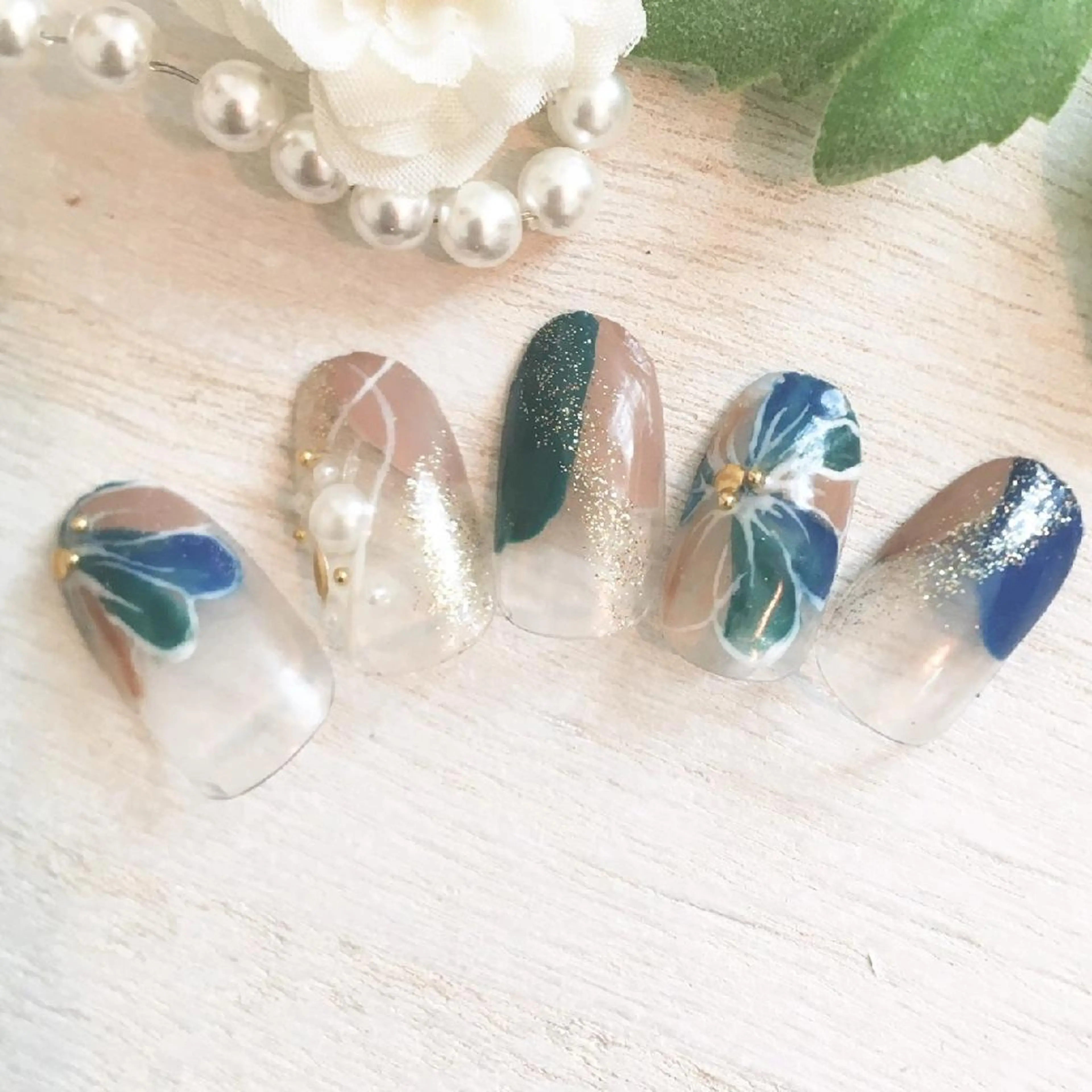 ネイル フラワーネイル ニュアンスネイル 近藤 美春のネイルデザイン