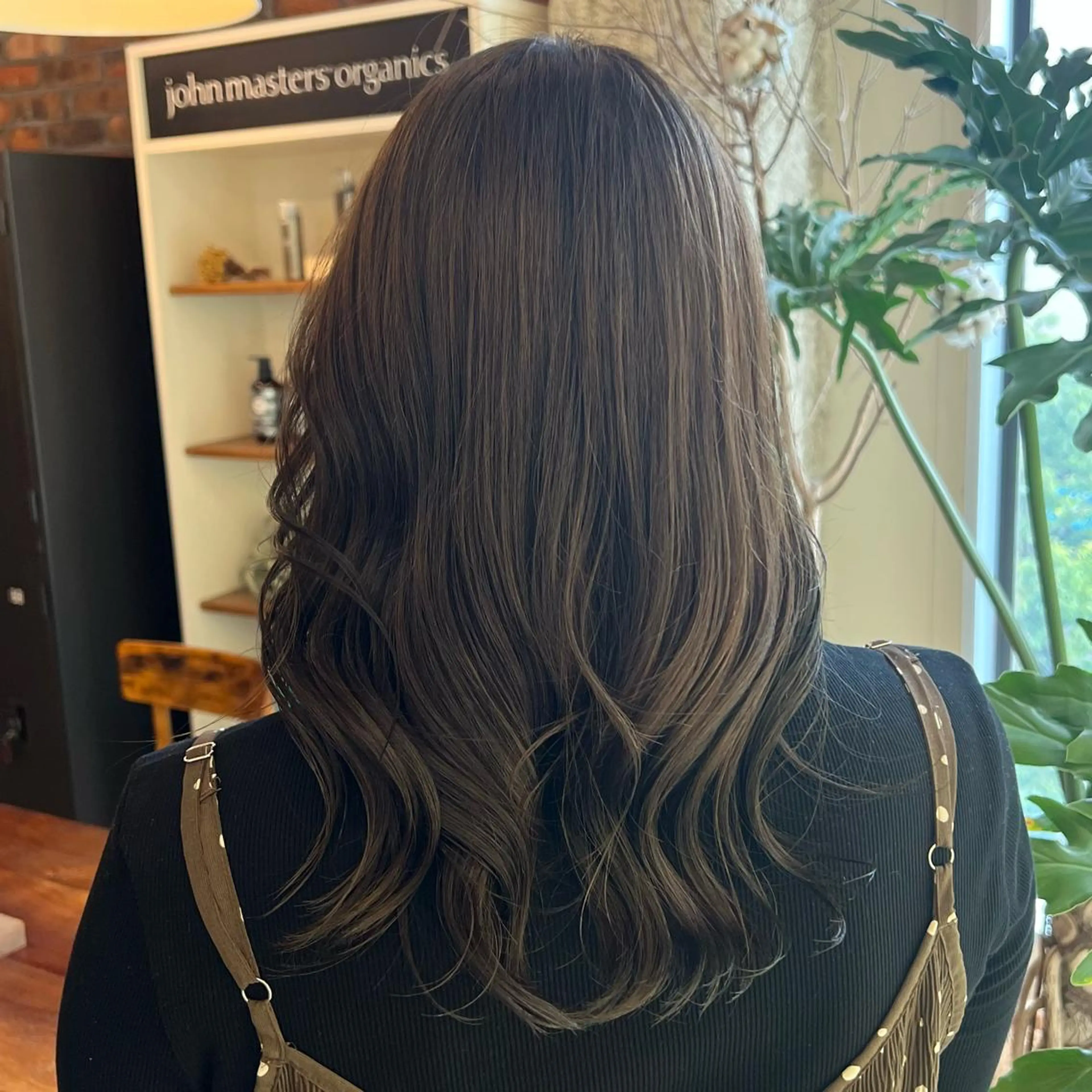 セミロング カラー グレージュ オリーブグレージュ オリーブグレー Rino kanayama所属・Rino 金山 ／ 宮澤 萌のヘアスタイル