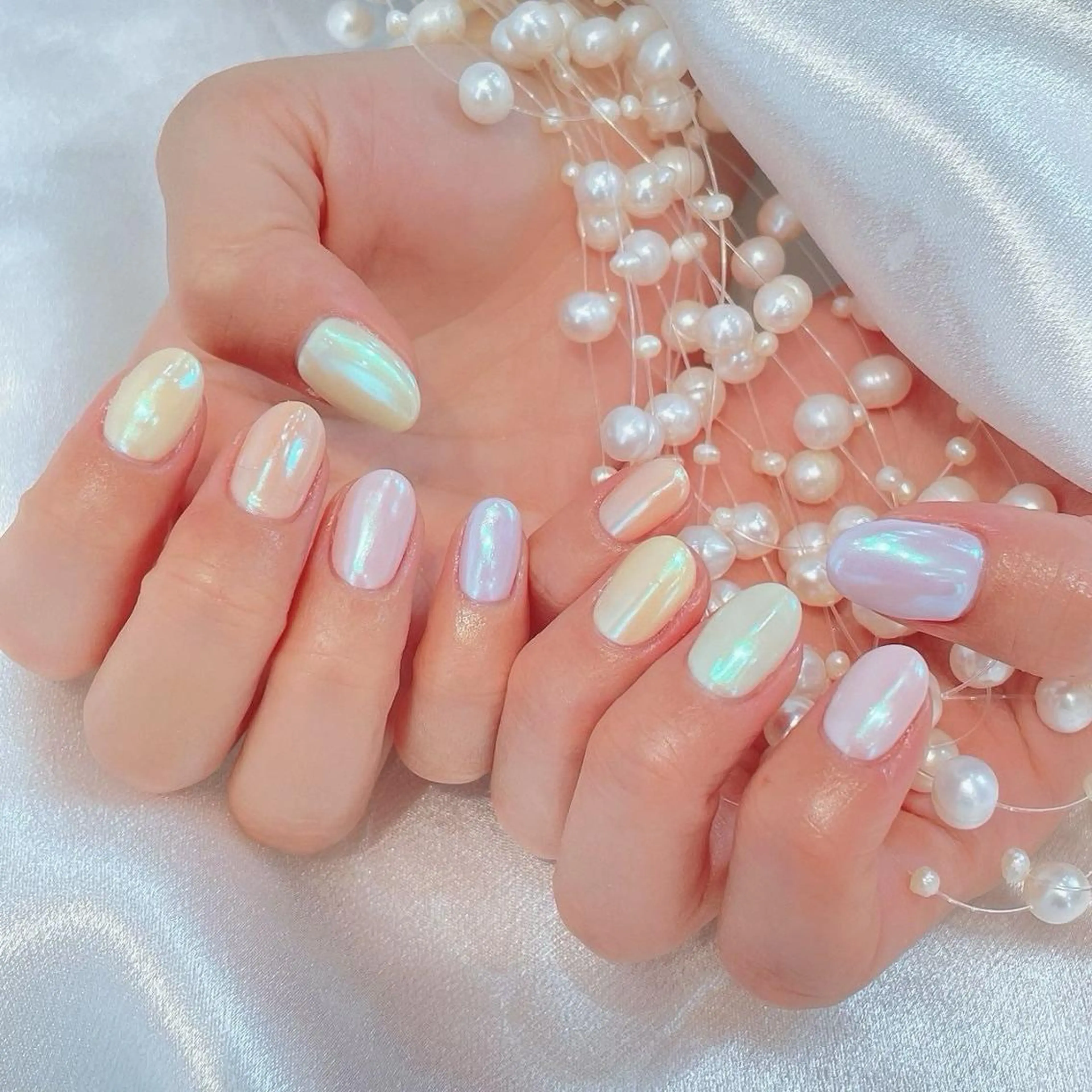 ネイル RAFFINE 月🦋🩵のネイルデザイン