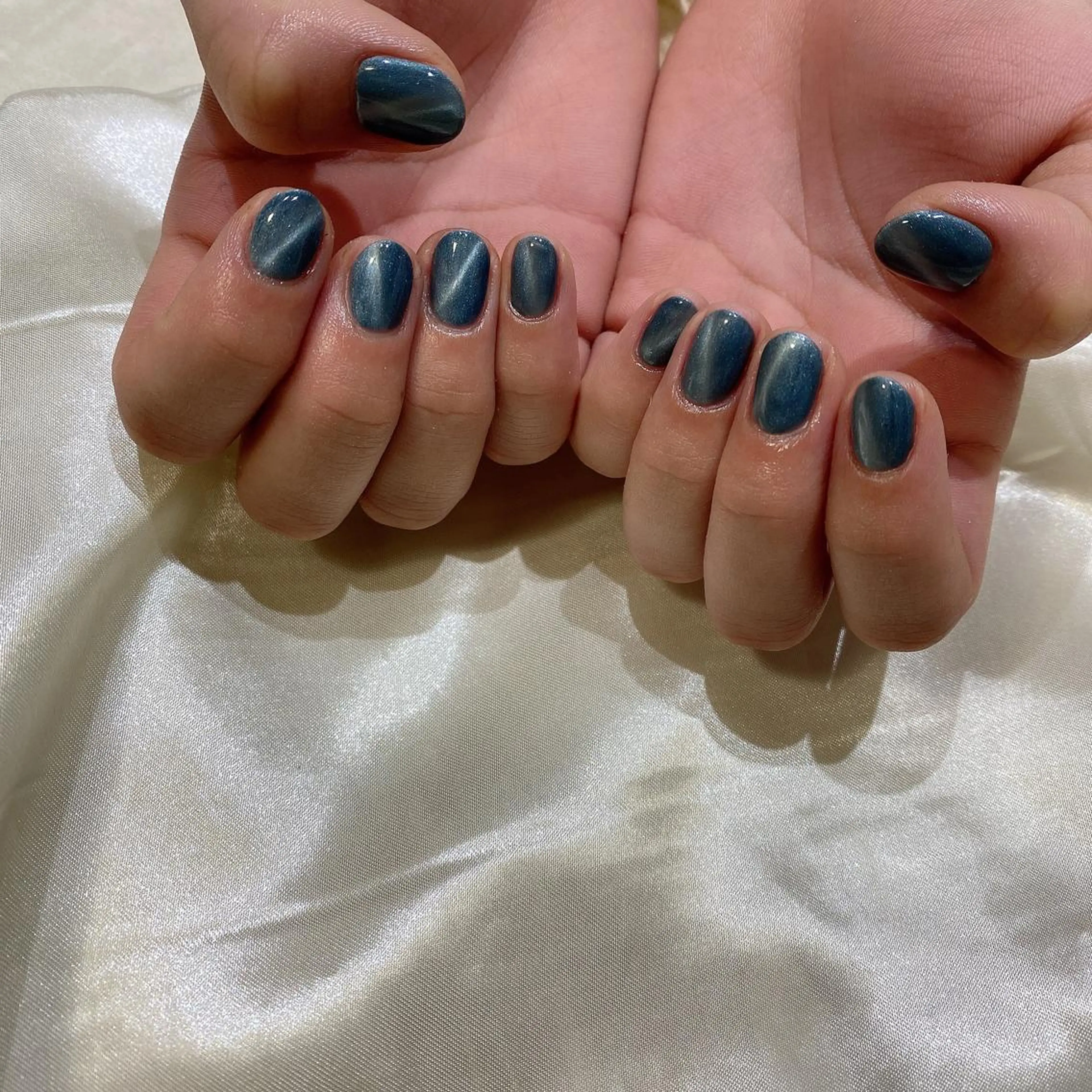 ネイル ハンドネイル 西岡 杏のネイルデザイン