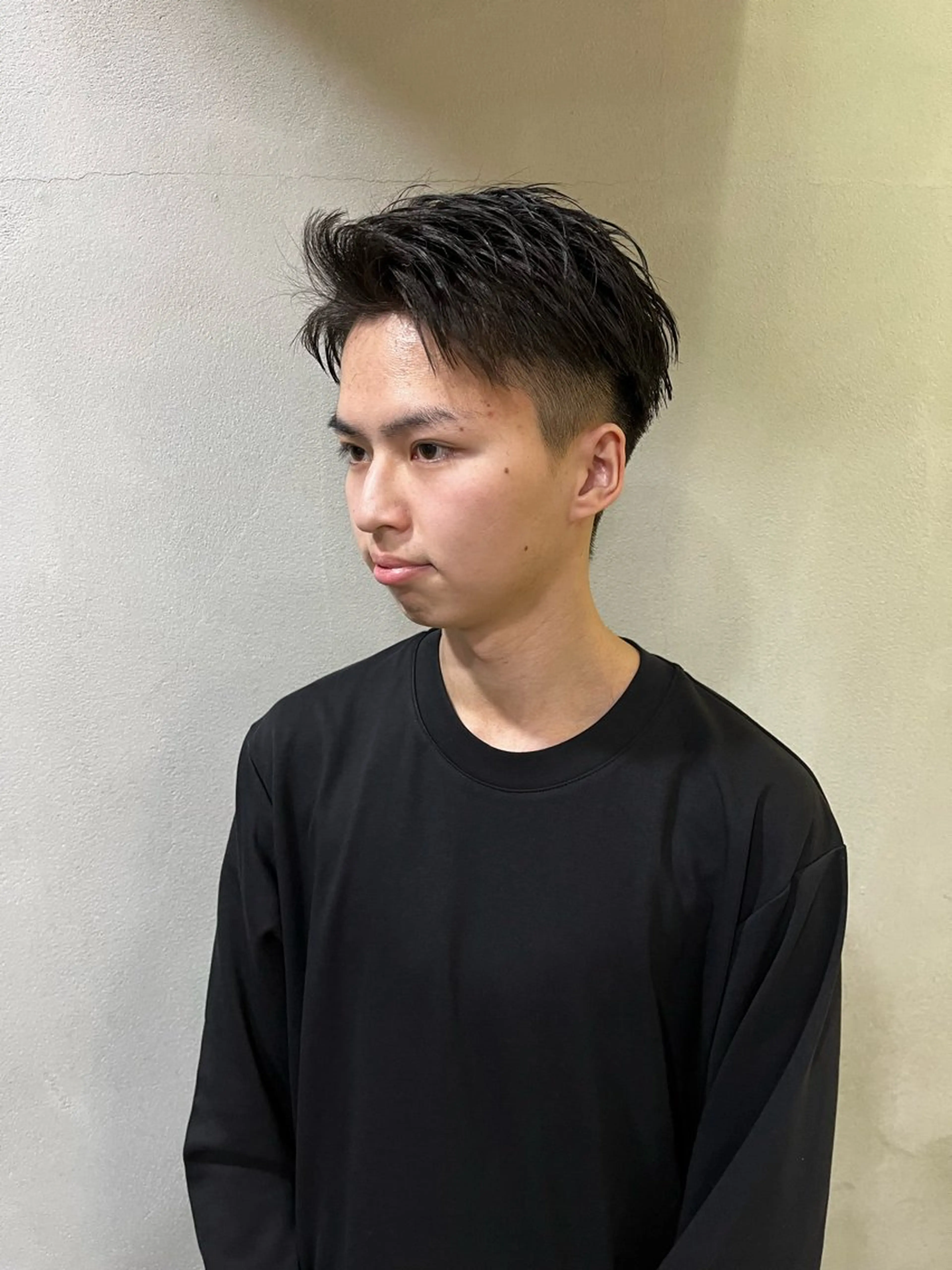 メンズ カット アキト/ メンズ/透明感暗髪のヘアスタイル