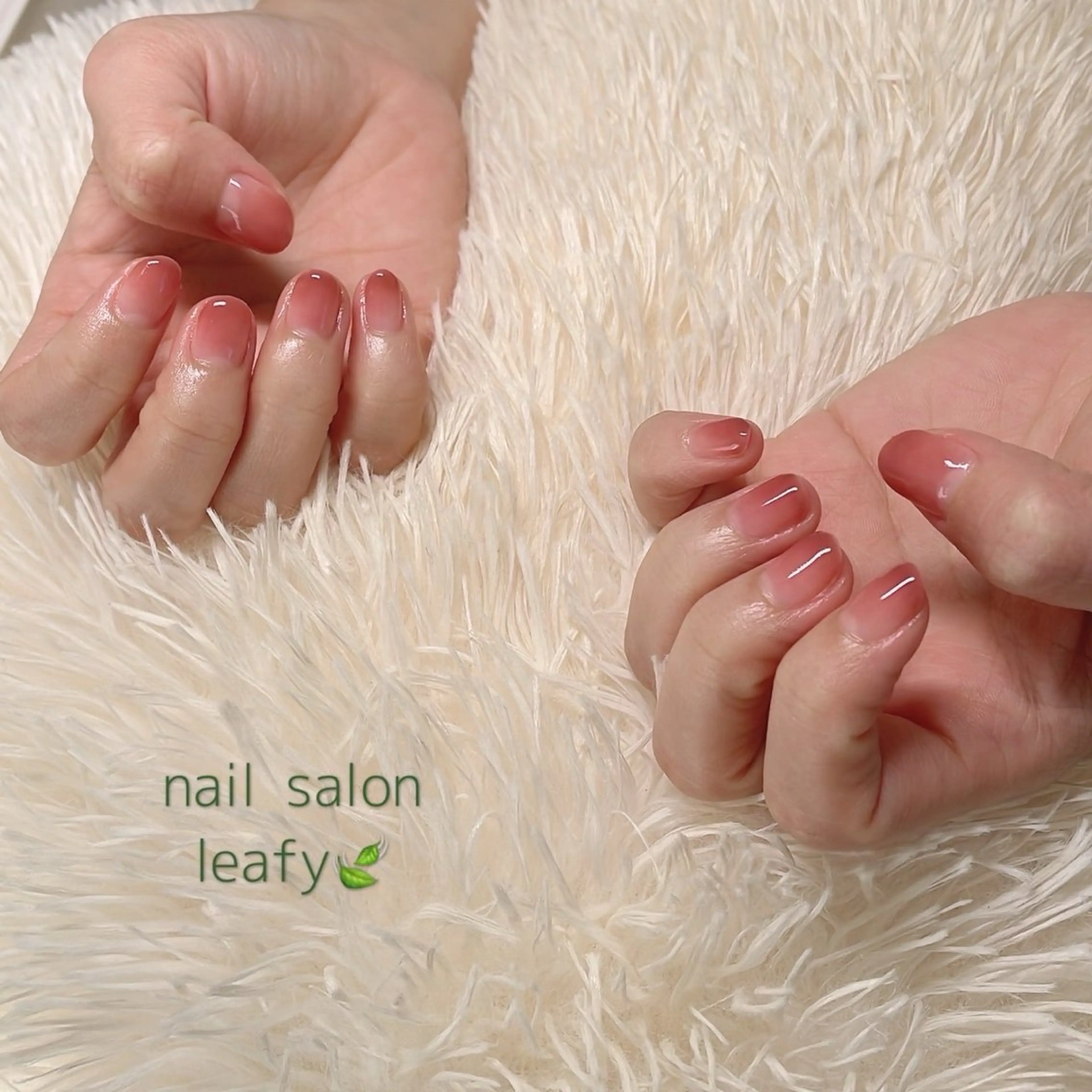 ネイル グラデーション ショートネイル ハンドネイル ネイルサロン leafyのネイルデザイン