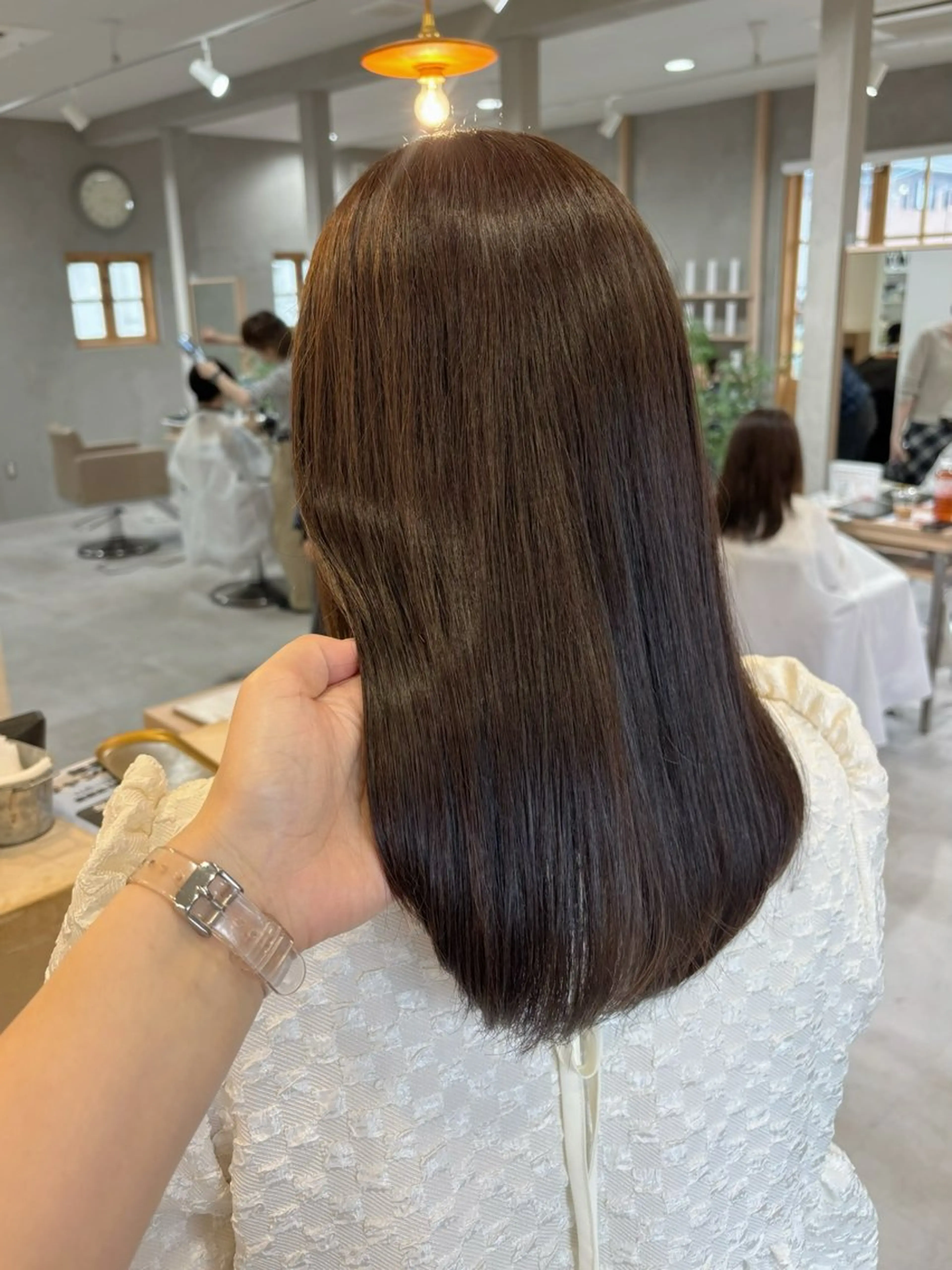 セミロング カット ヘアカラー トリートメント 真弓 理沙のヘアスタイル