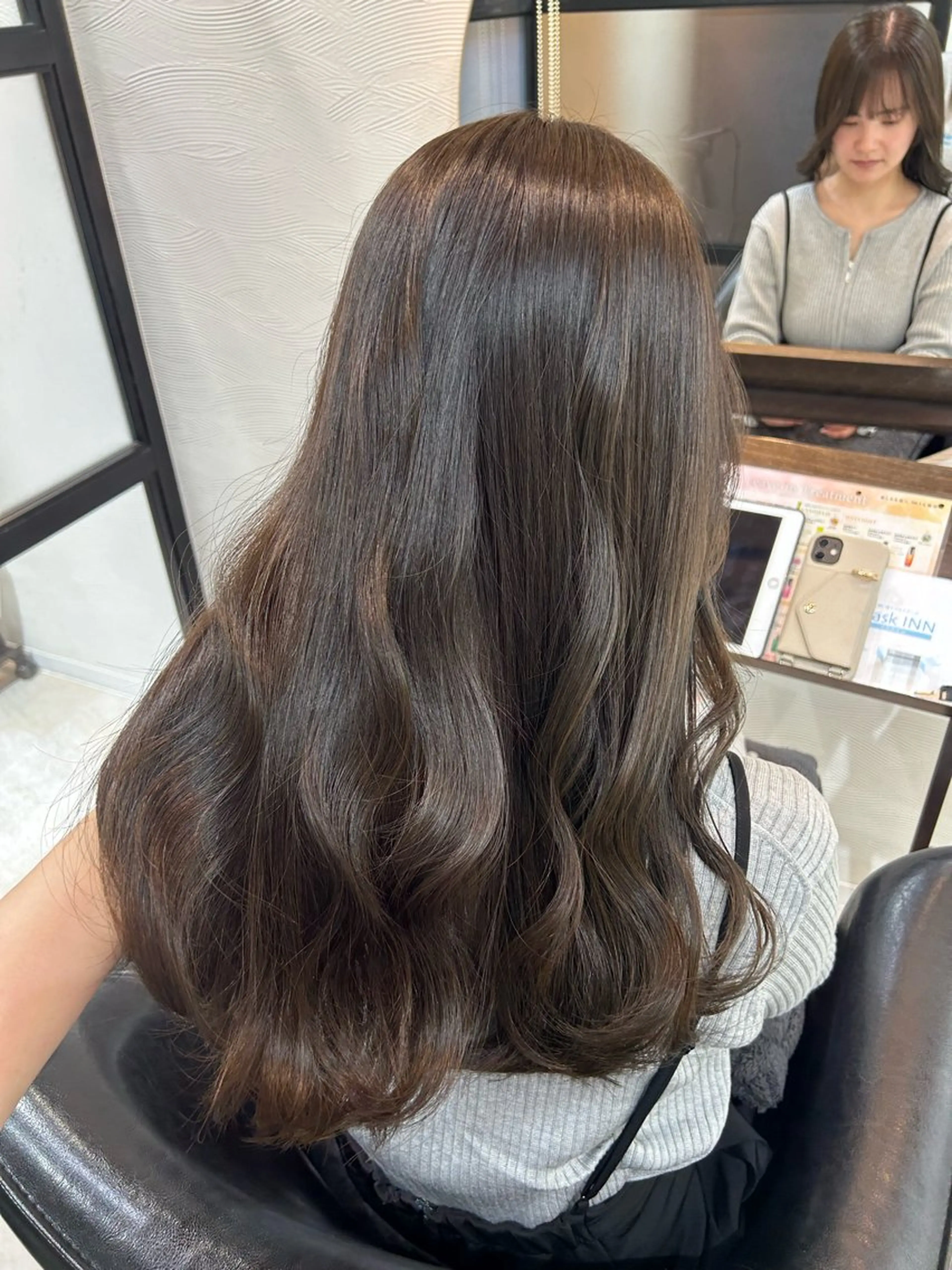 セミロング カラー 🤍透明感/韓国風 🤍サクラギヒトミのヘアスタイル