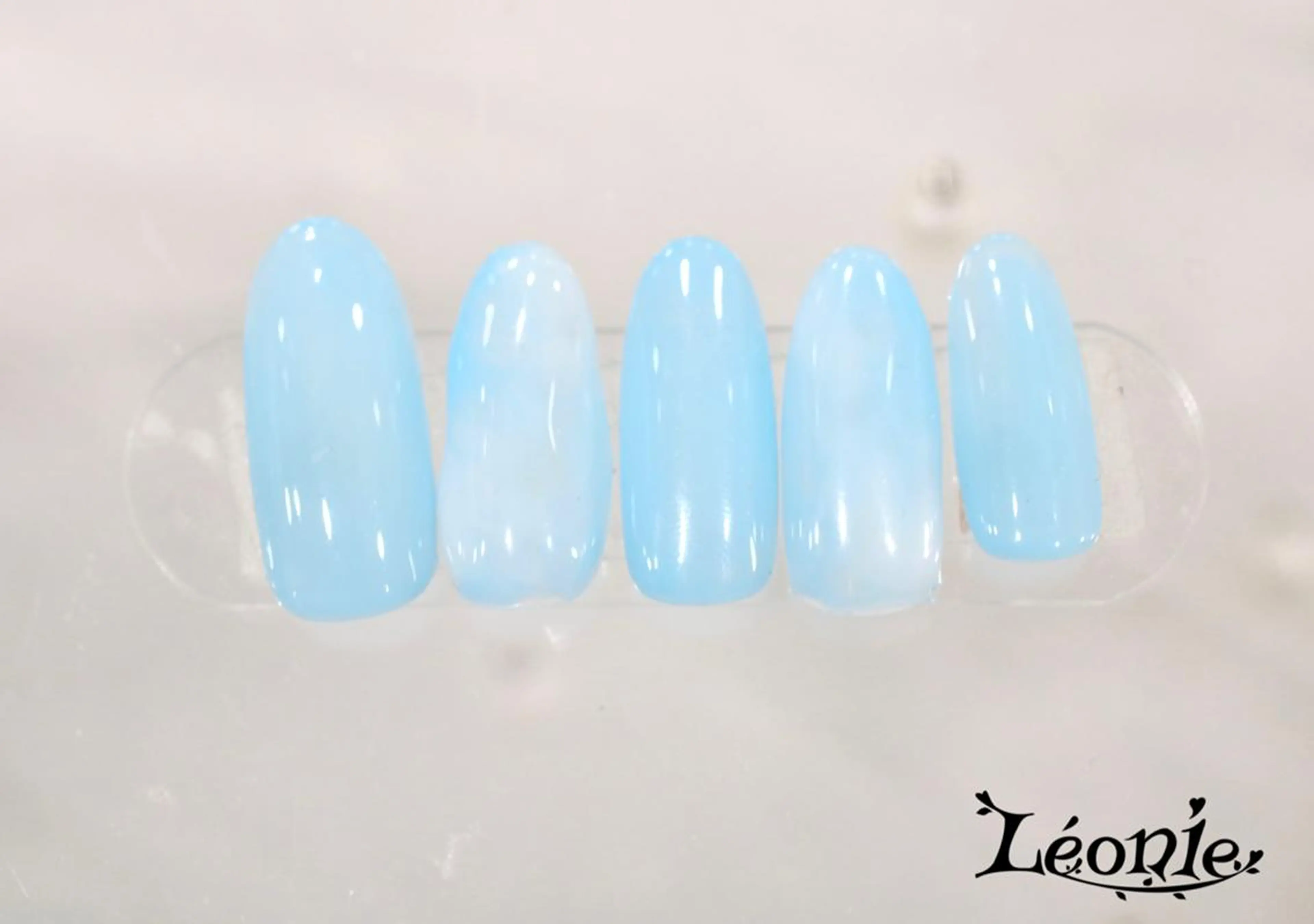 ネイル ハンドネイル Leonie Ayami.mのネイルデザイン