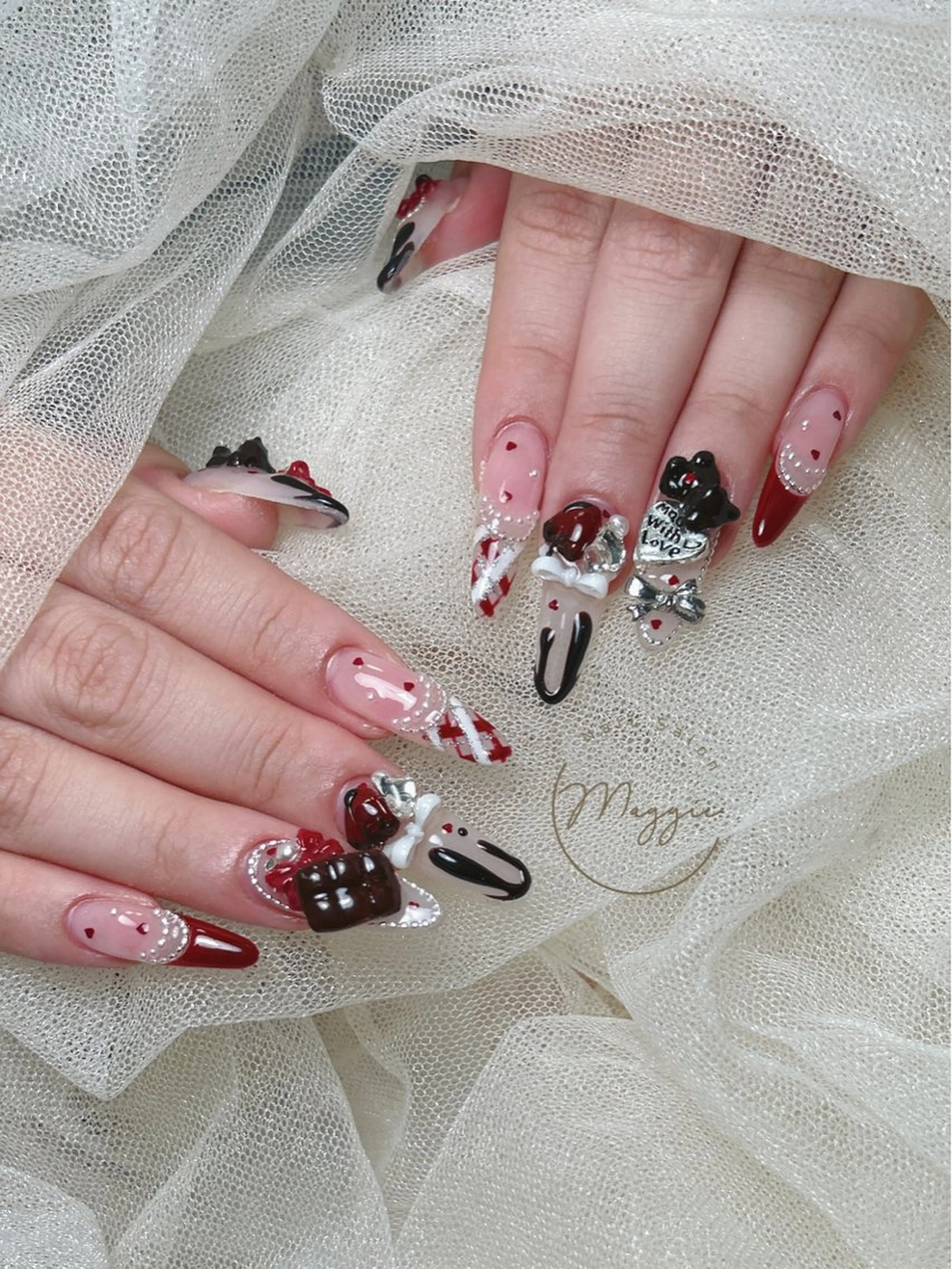 ネイル Maggie Nail🦩のネイルデザイン