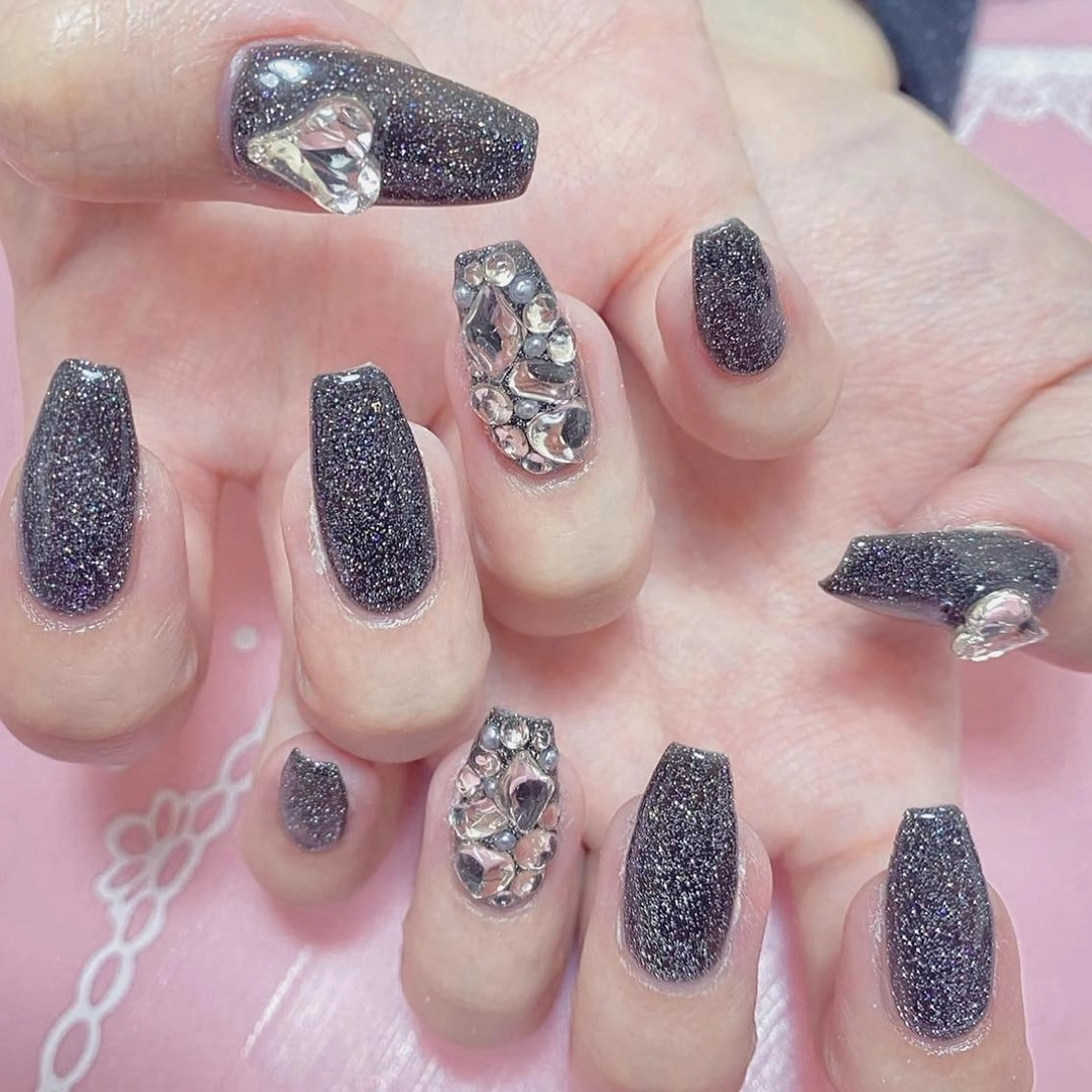 ネイル アートネイル オーロラネイル ガーリー キラキラネイル 韓国ネイル ハンドネイル ハンドケア Diamond 🚢のネイルデザイン