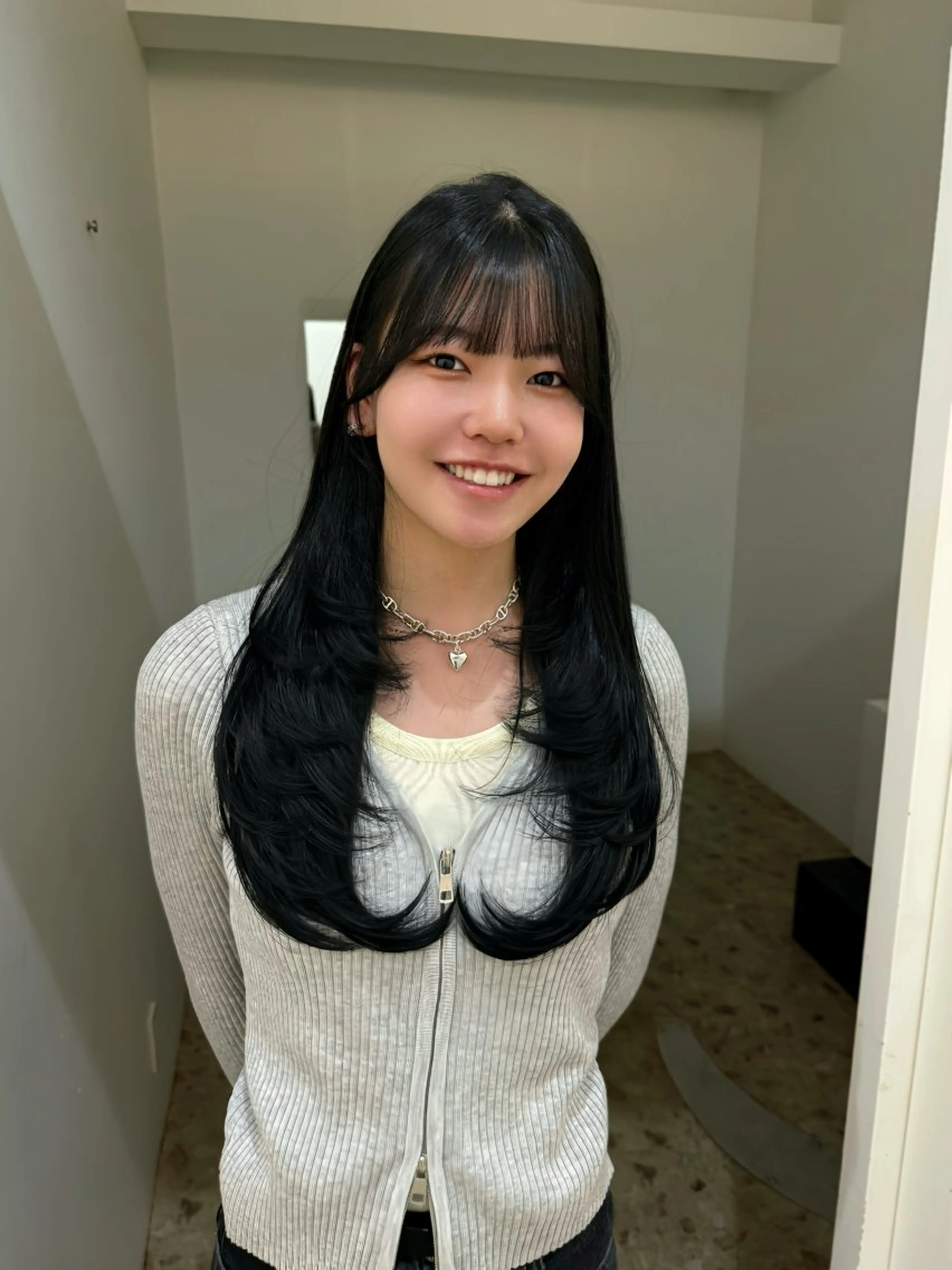 【ご新規様限定クーポン】 カット+カラー 6,050円✨の写真