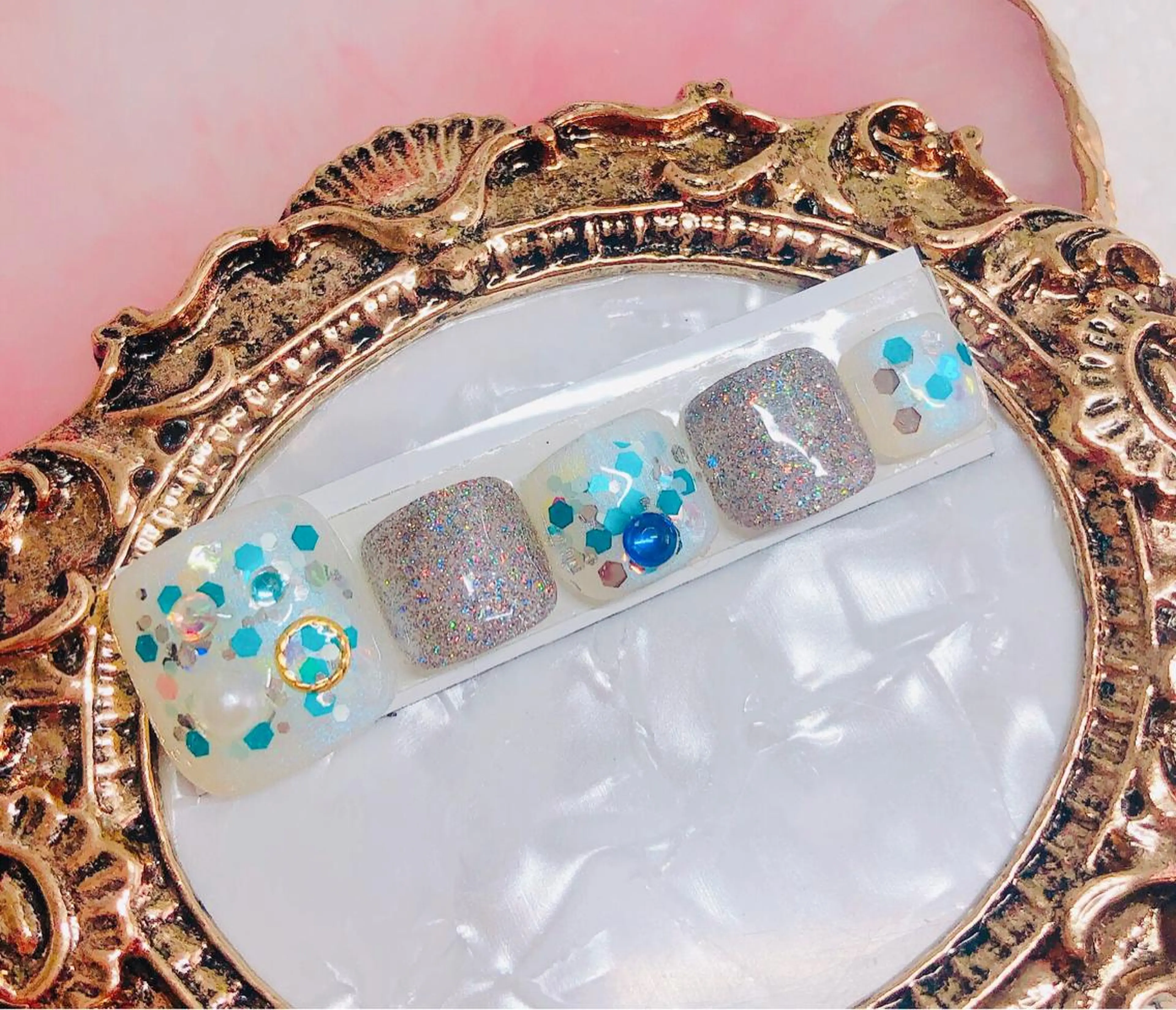 ネイル フットネイル フットネイル CROWN プライベートサロンのネイルデザイン