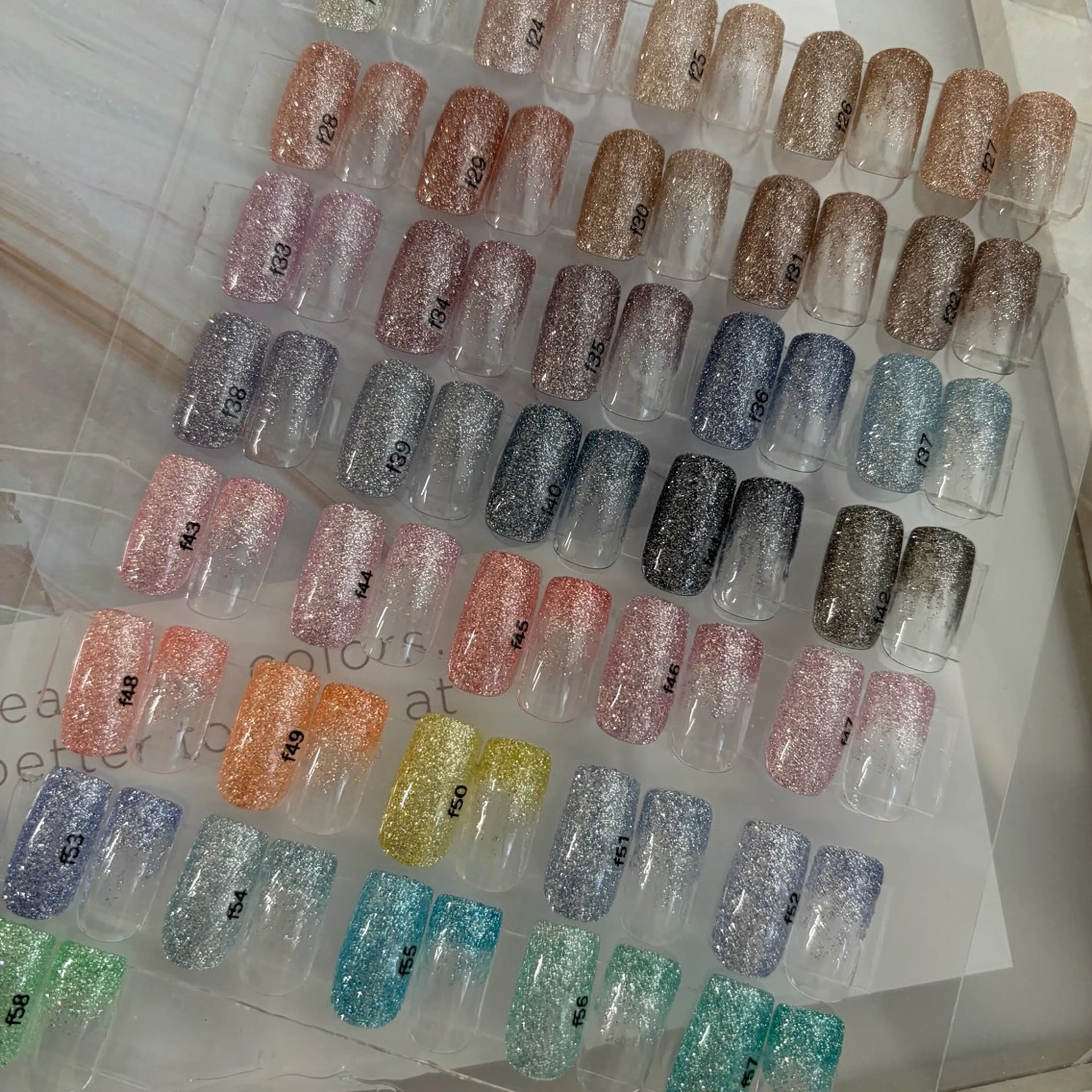 オフあり【パラジェル/ケア込み】フラッシュネイル/選べるワンカラーorラメグラデーションの写真