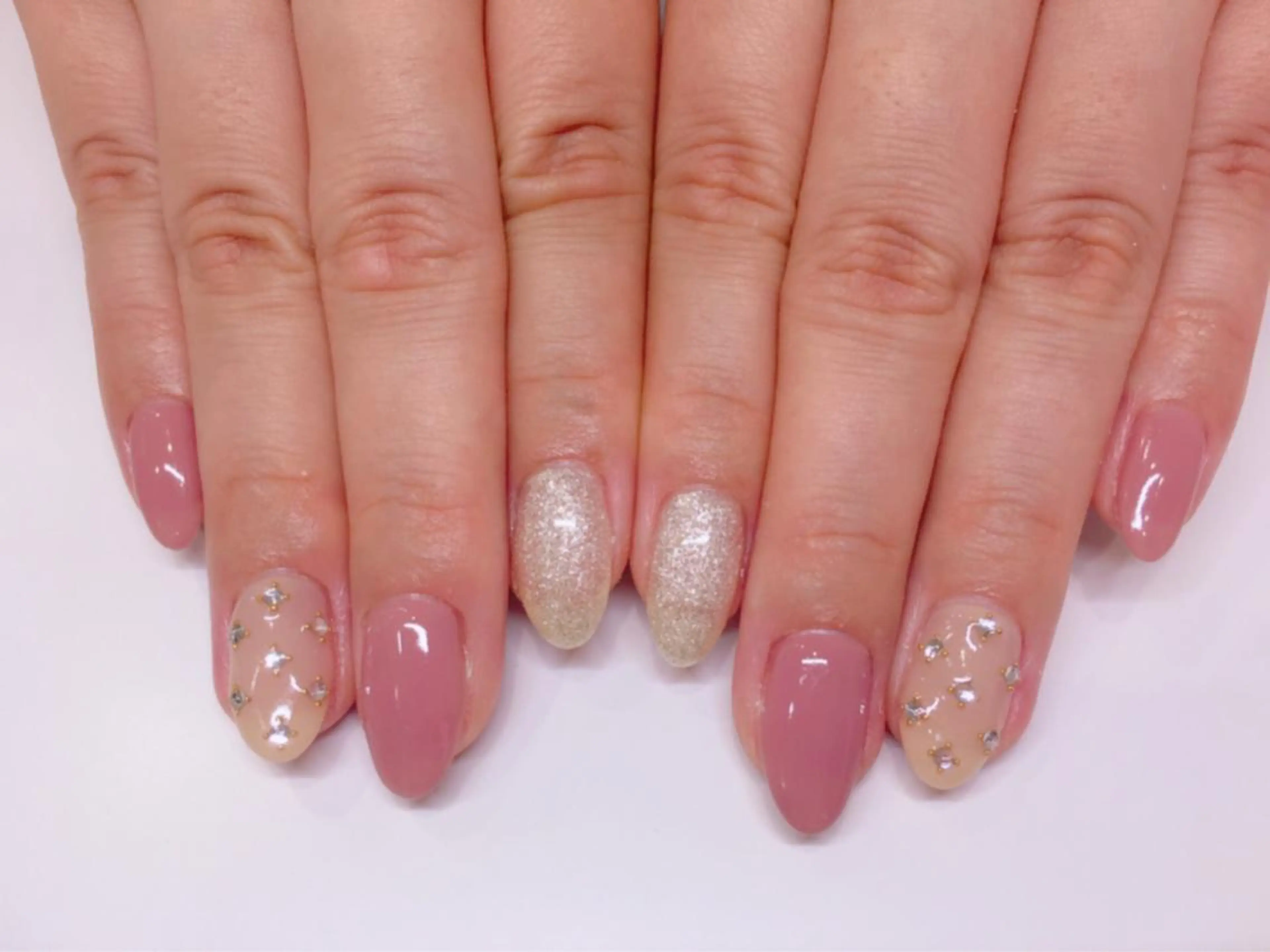 ネイル 酒井 美由紀のネイルデザイン