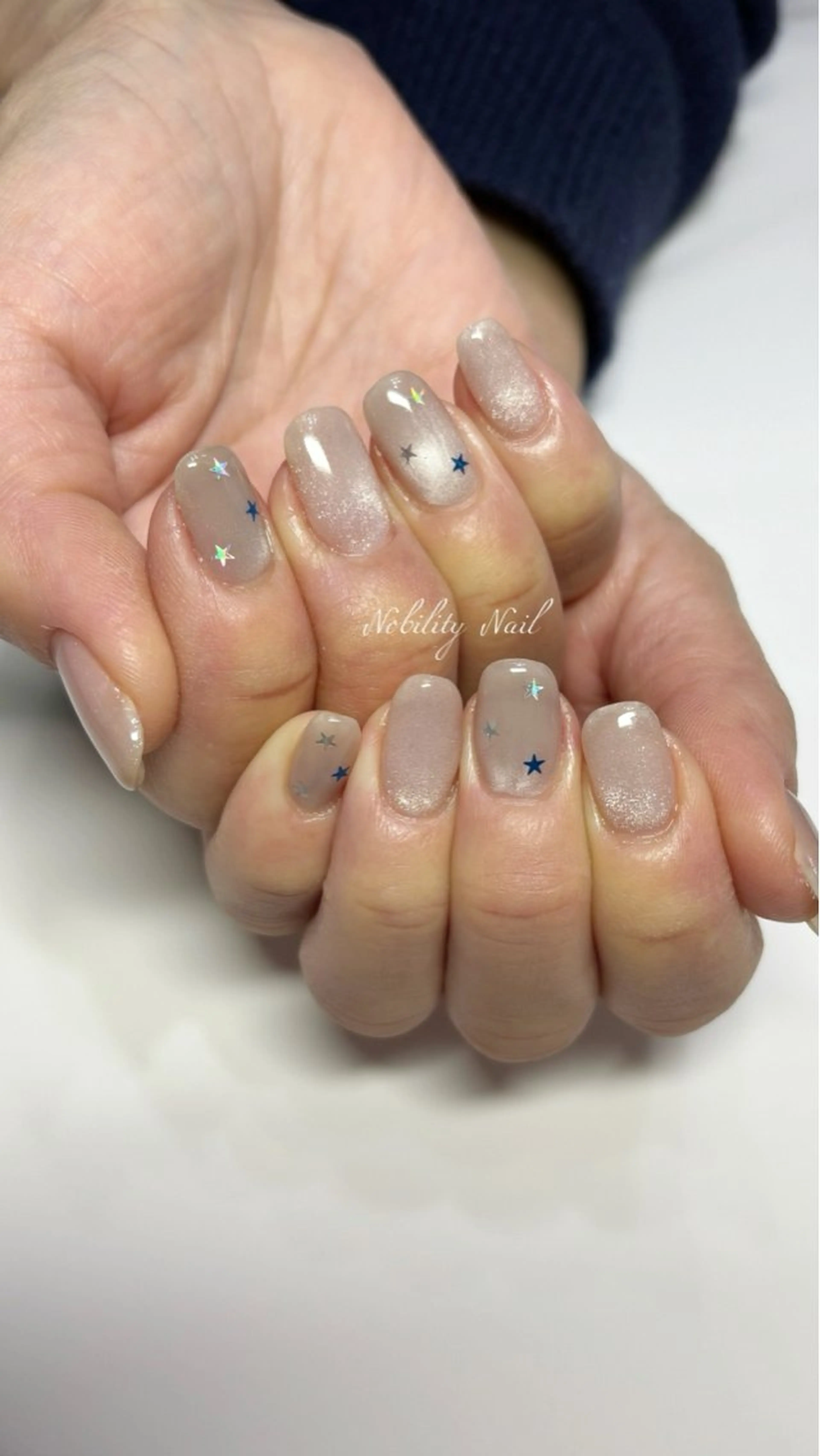 ネイル ジェルネイル ホログラムネイル キラキラネイル マグネットネイル シンプルネイル ネイルサロンNobilityNail所属・風口 麻由子のネイルデザイン