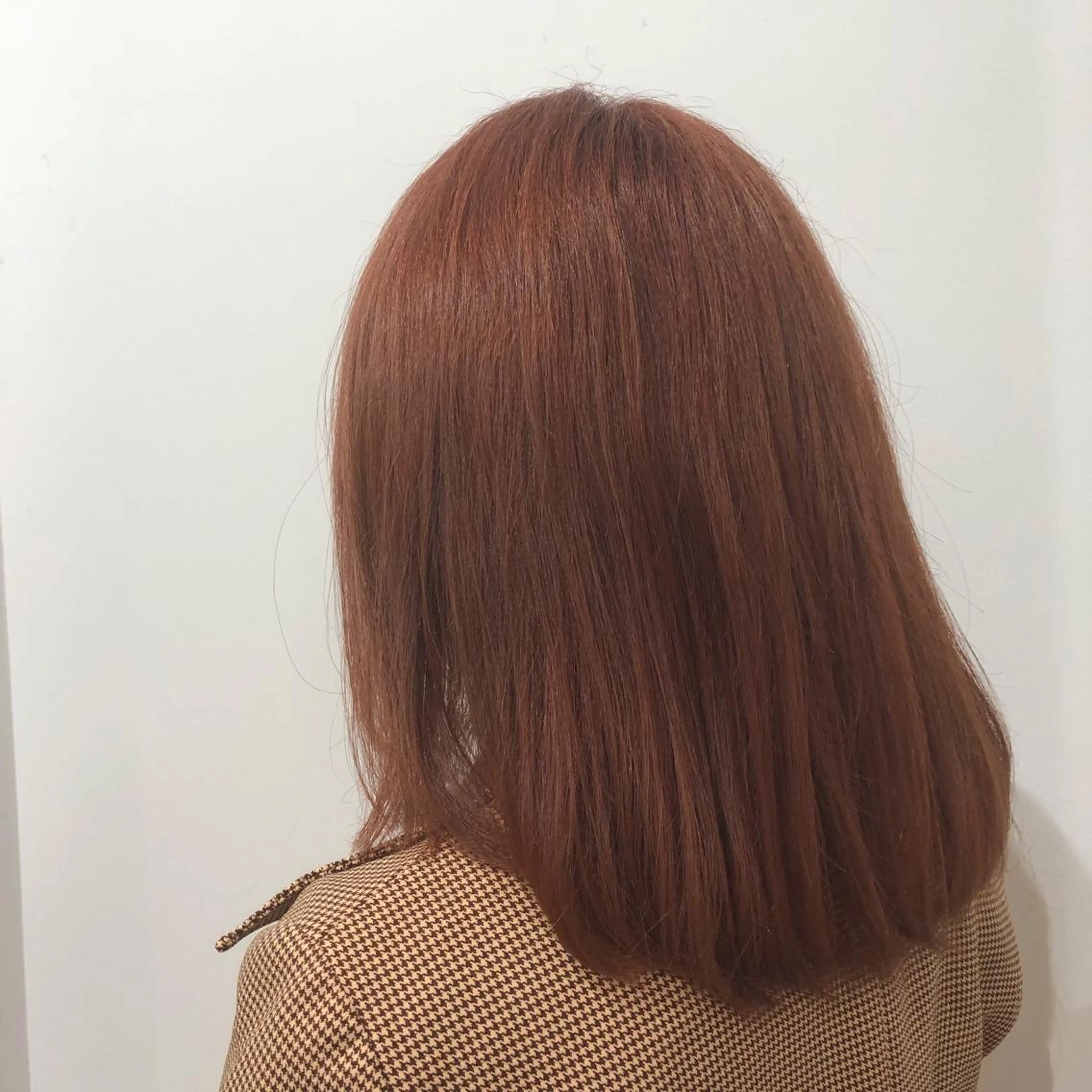ミディアム カラー 青木 梨奈のヘアスタイル