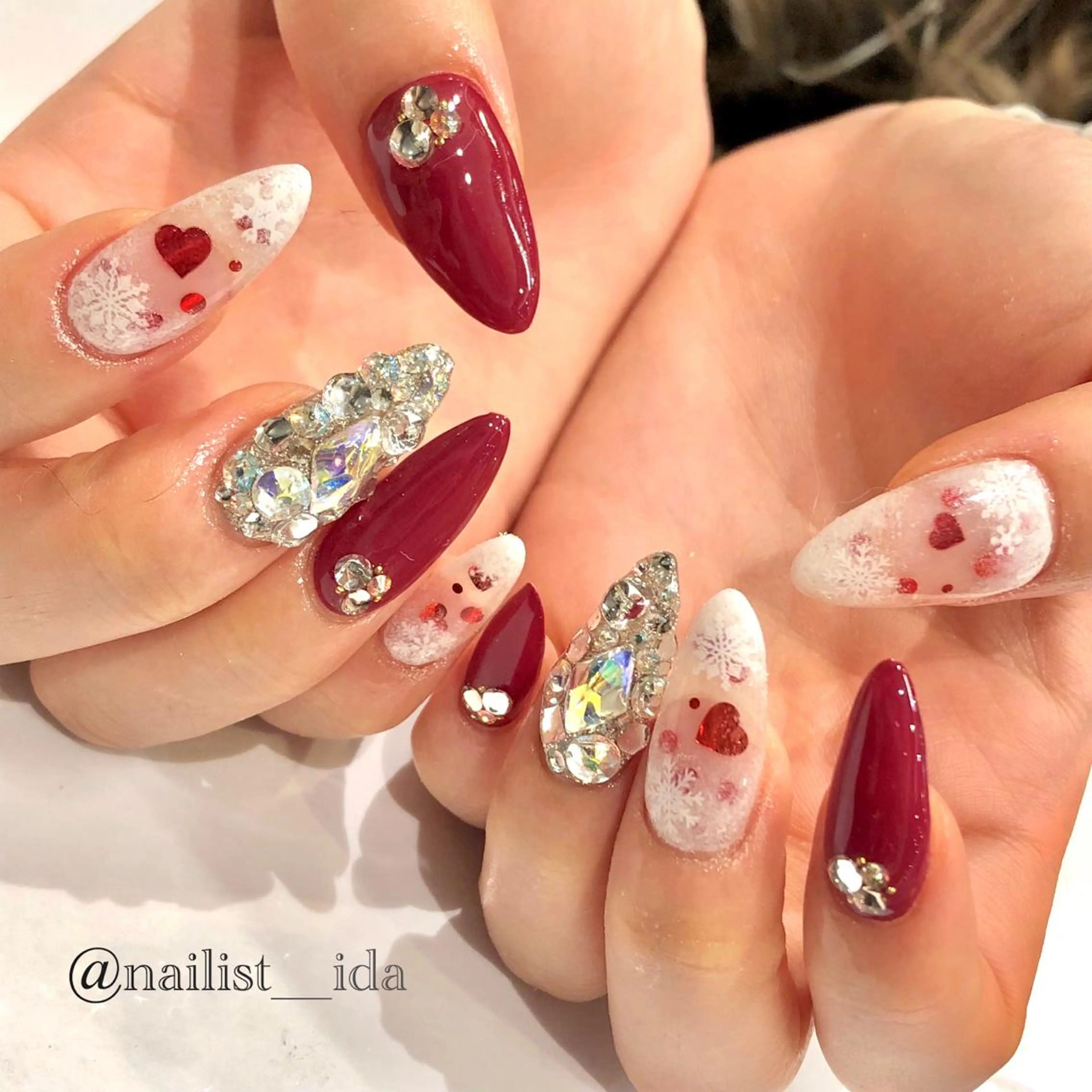 ネイル Arowa 伊田のネイルデザイン