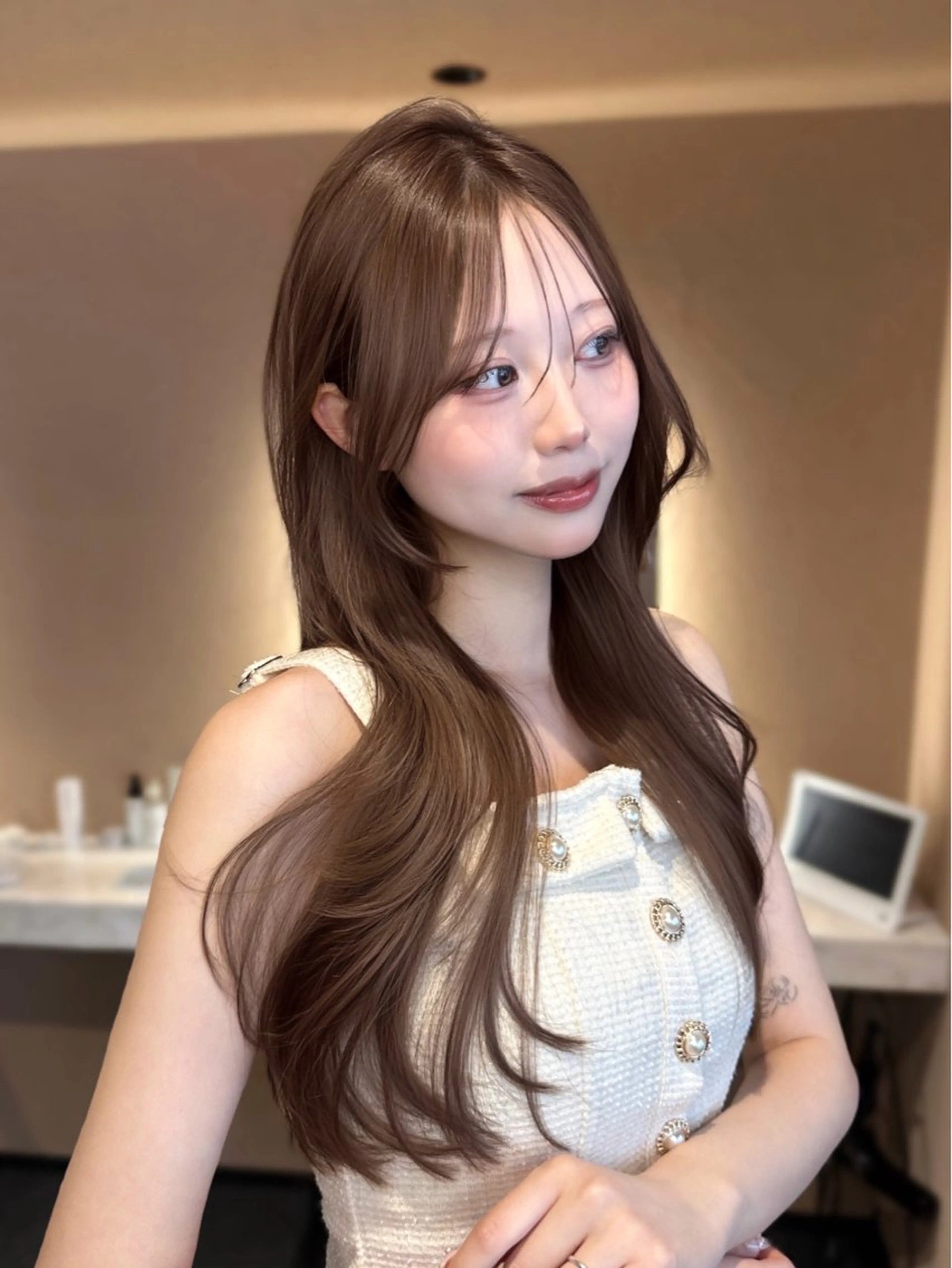 セミロング ヘアアレンジ カット ヘアセット 顔周りcut/ 艶ワンカラー♥ちさきのヘアスタイル